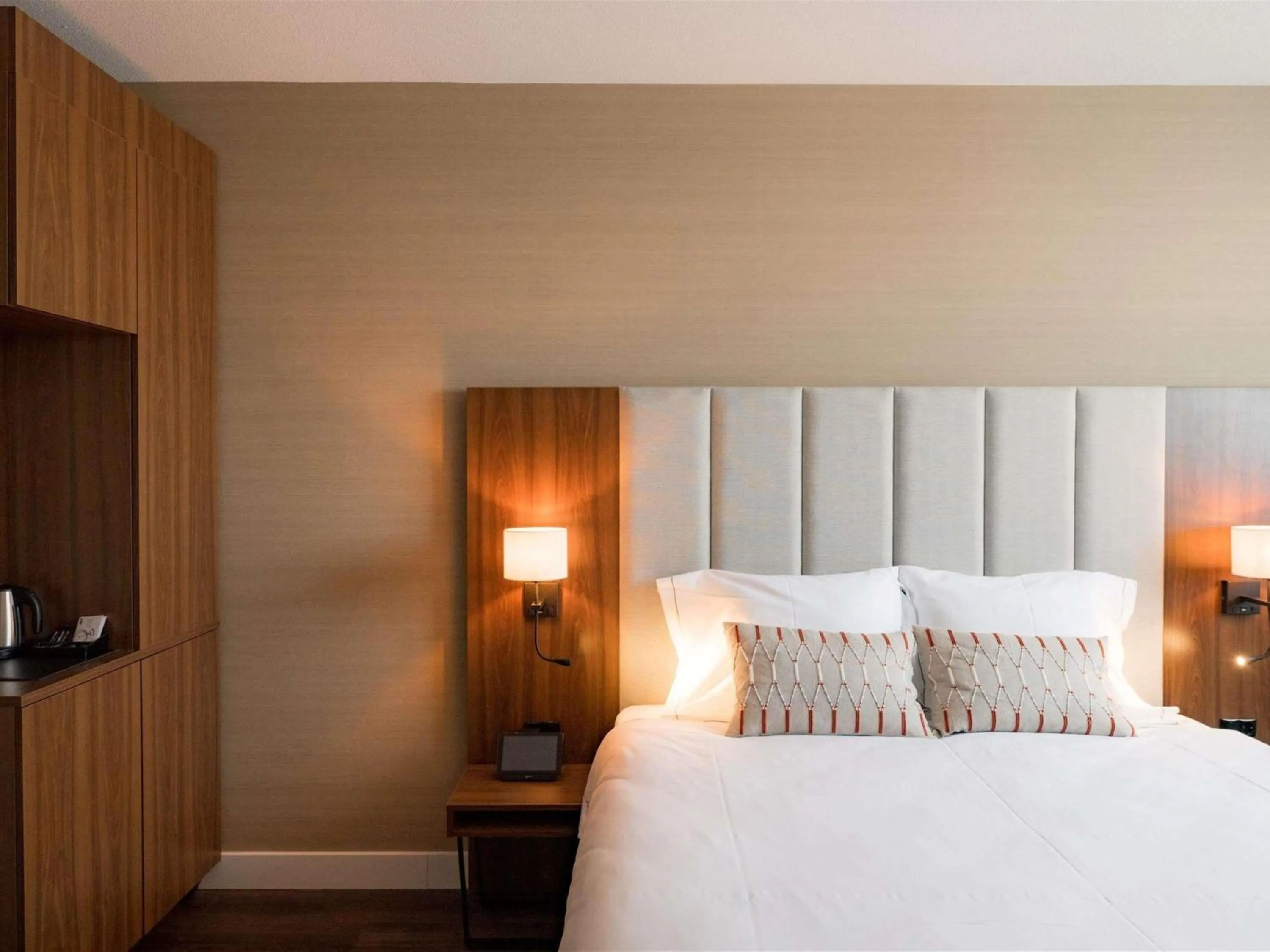 Bedroom, Bed in Hotel Ter Zand - Handwritten Collection