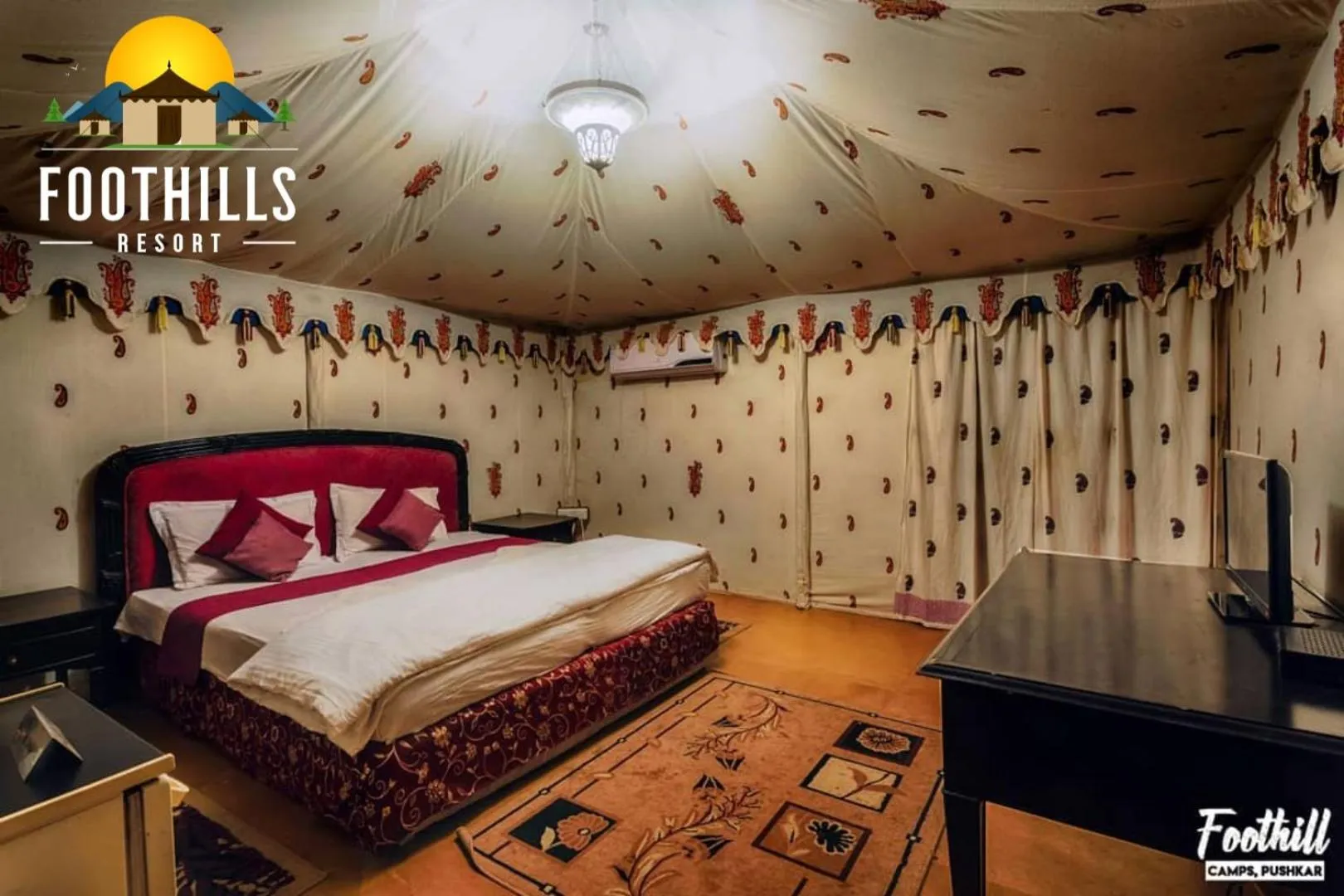 Bedroom, Bed in Foothill Pushkar Resort