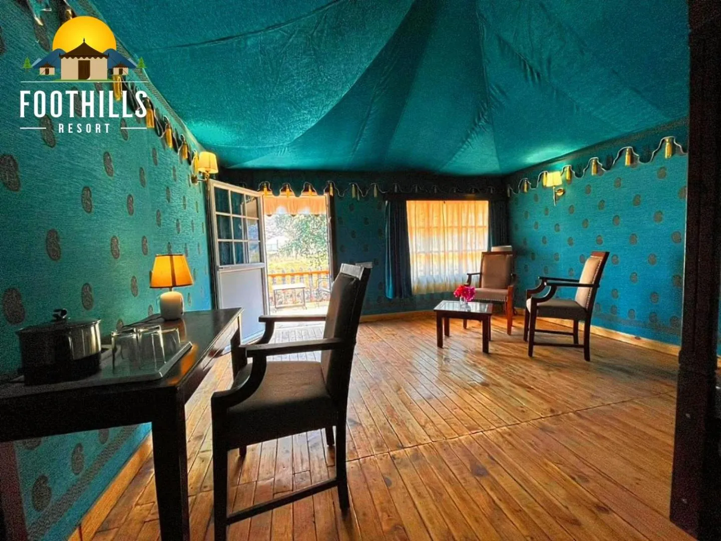 Living room in Foothill Pushkar Resort