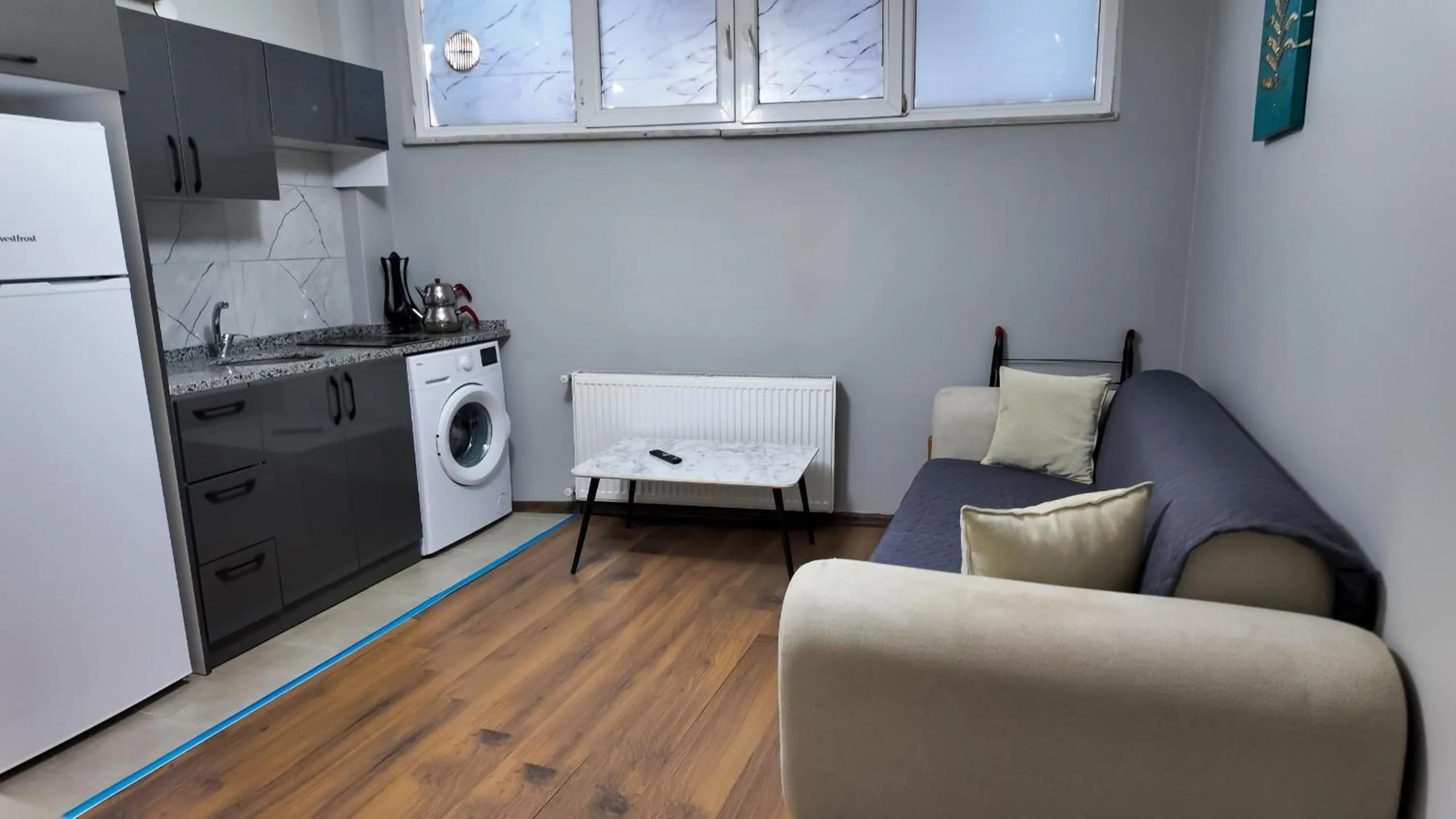 Living room in Sisli House By Remar Holding