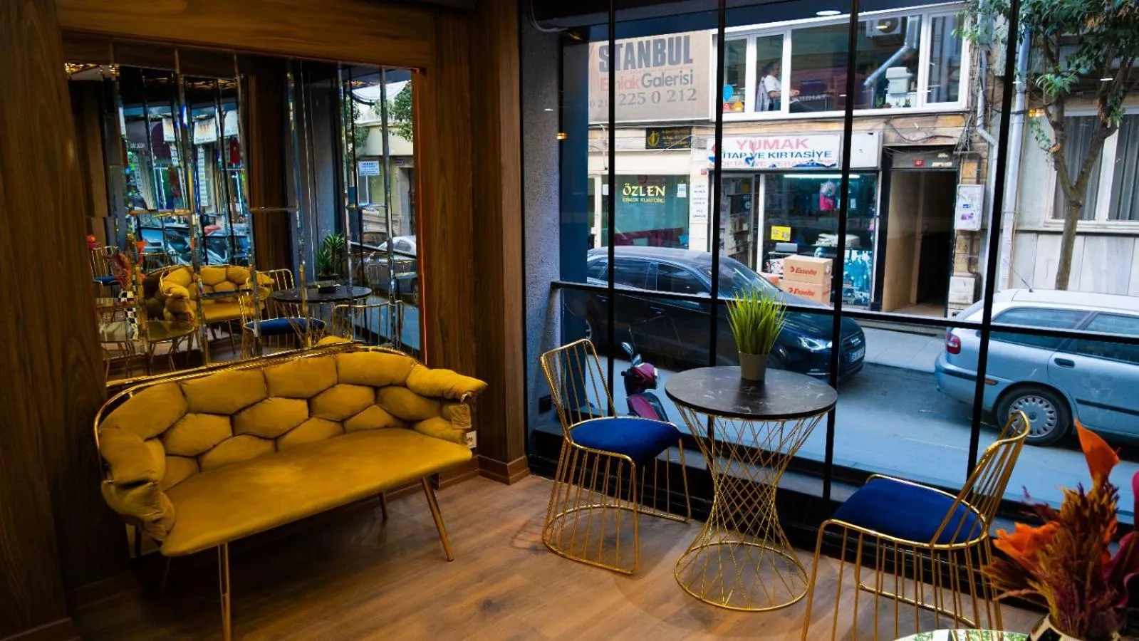 Lobby or reception in Sisli House By Remar Holding