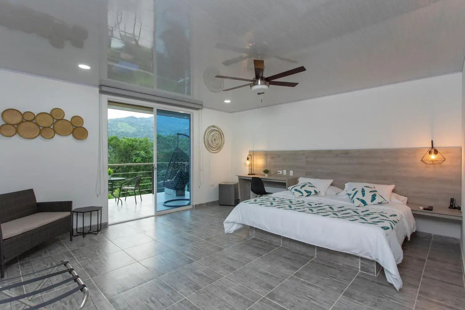 Suite with Balcony in Hotel Natural Hill's by H&R Suite with Balcony in Hotel Natural Hill's by H&R