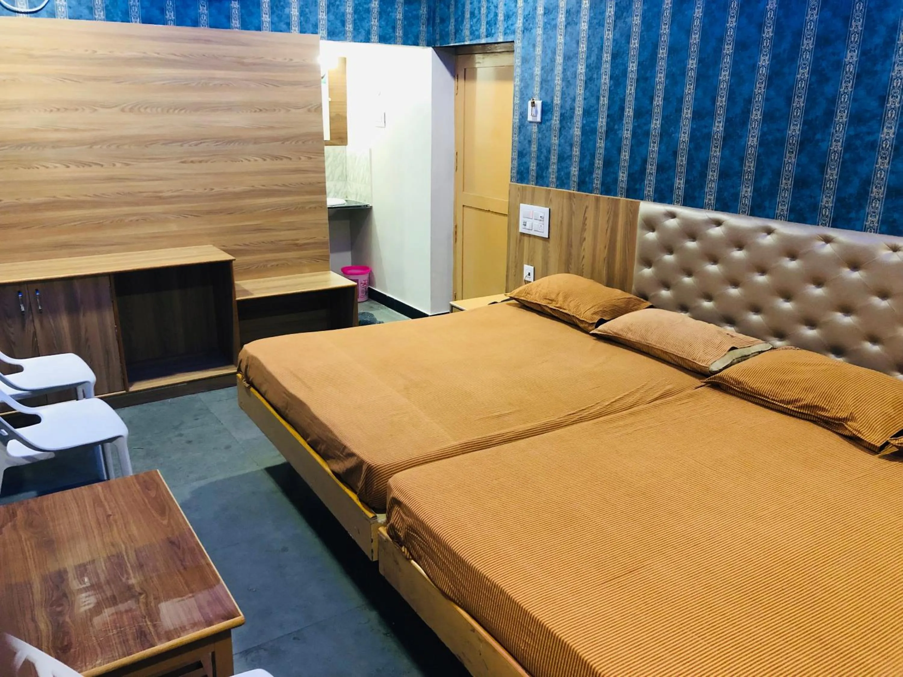 Bed in C M HOTEL NEW