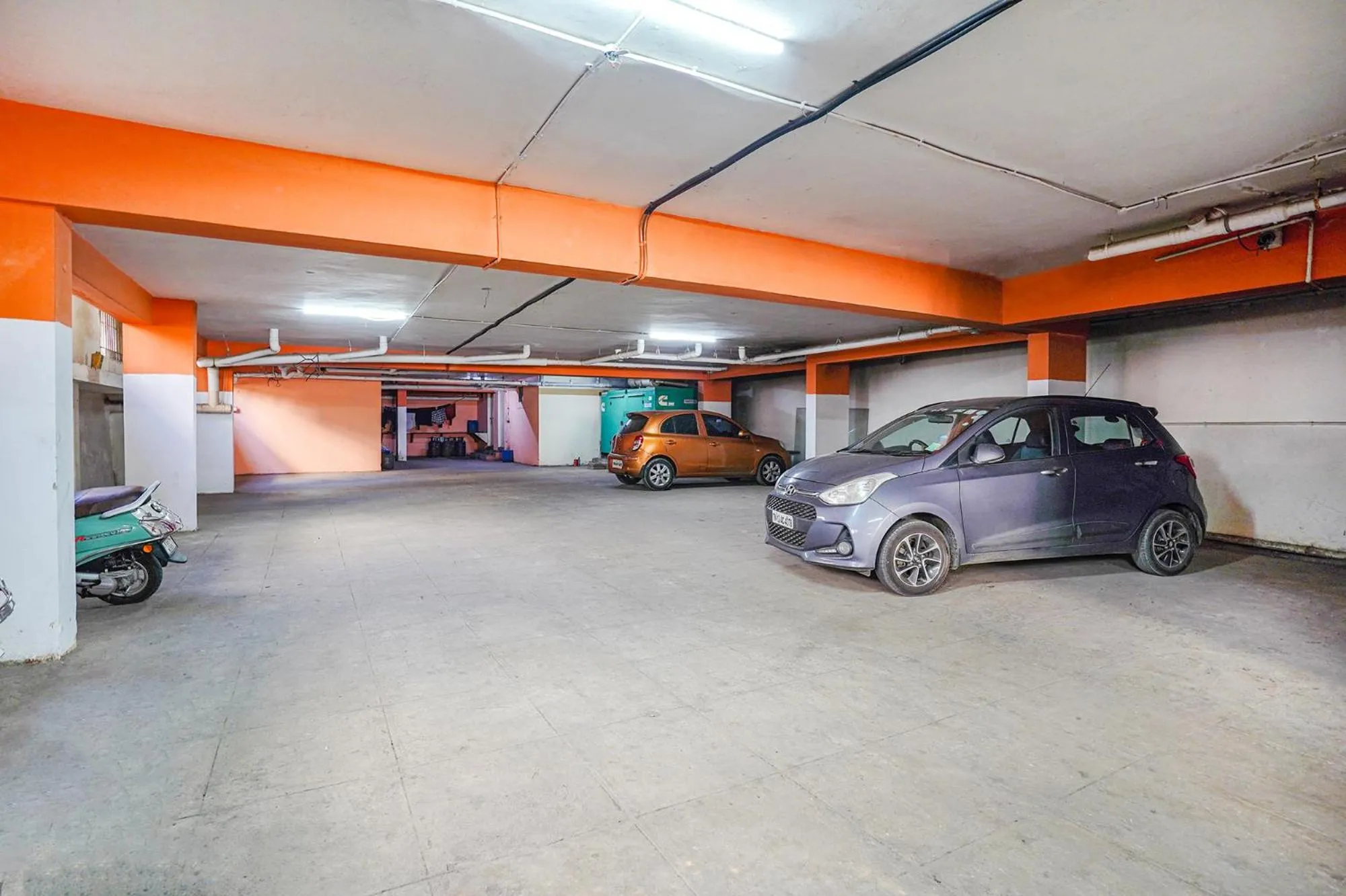 Parking in FabHotel Shreyas Inn - Kaikondrahalli Lake