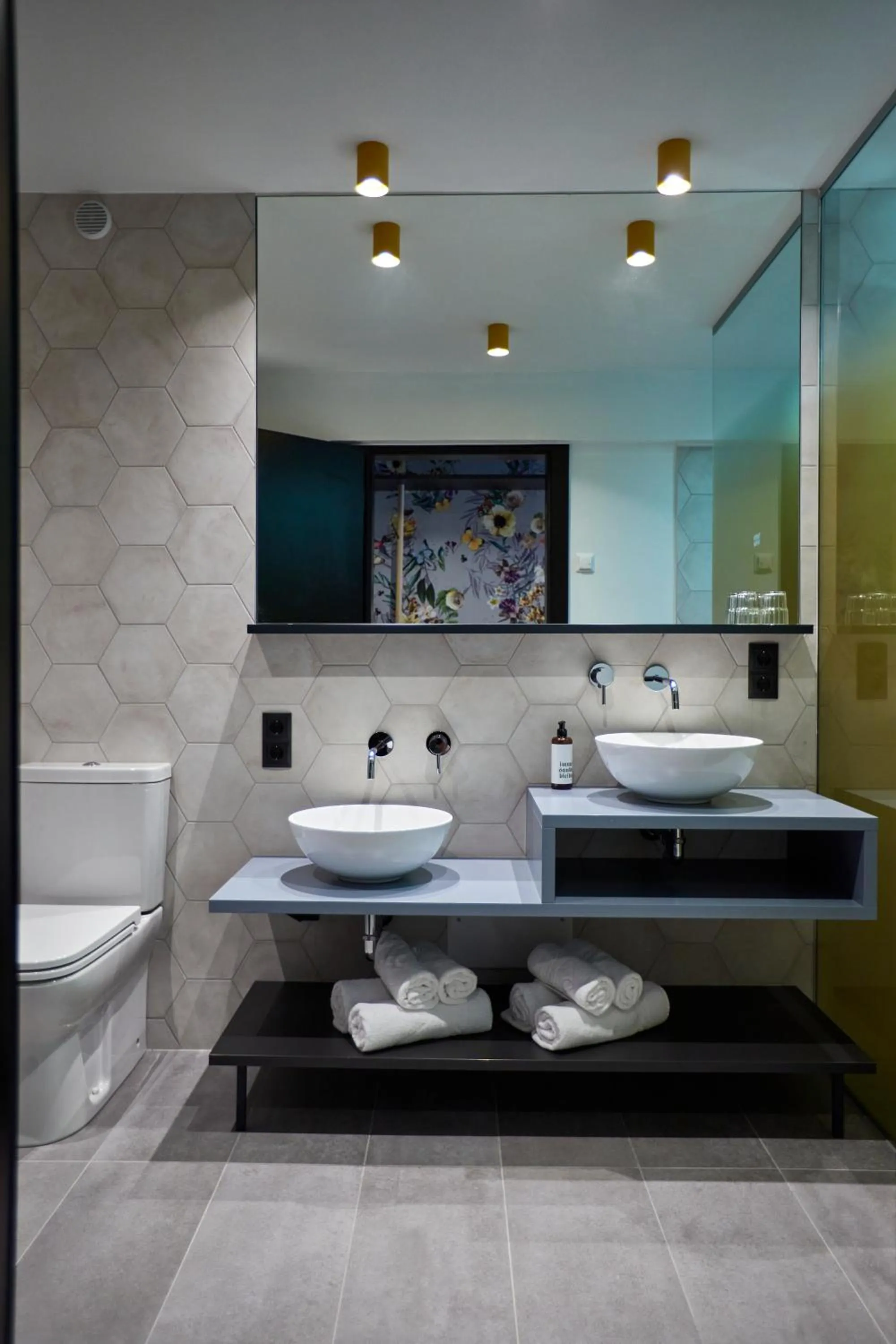 Bathroom in EdeR FriDa - Tuttiii KomPletti ALL inKlusiv