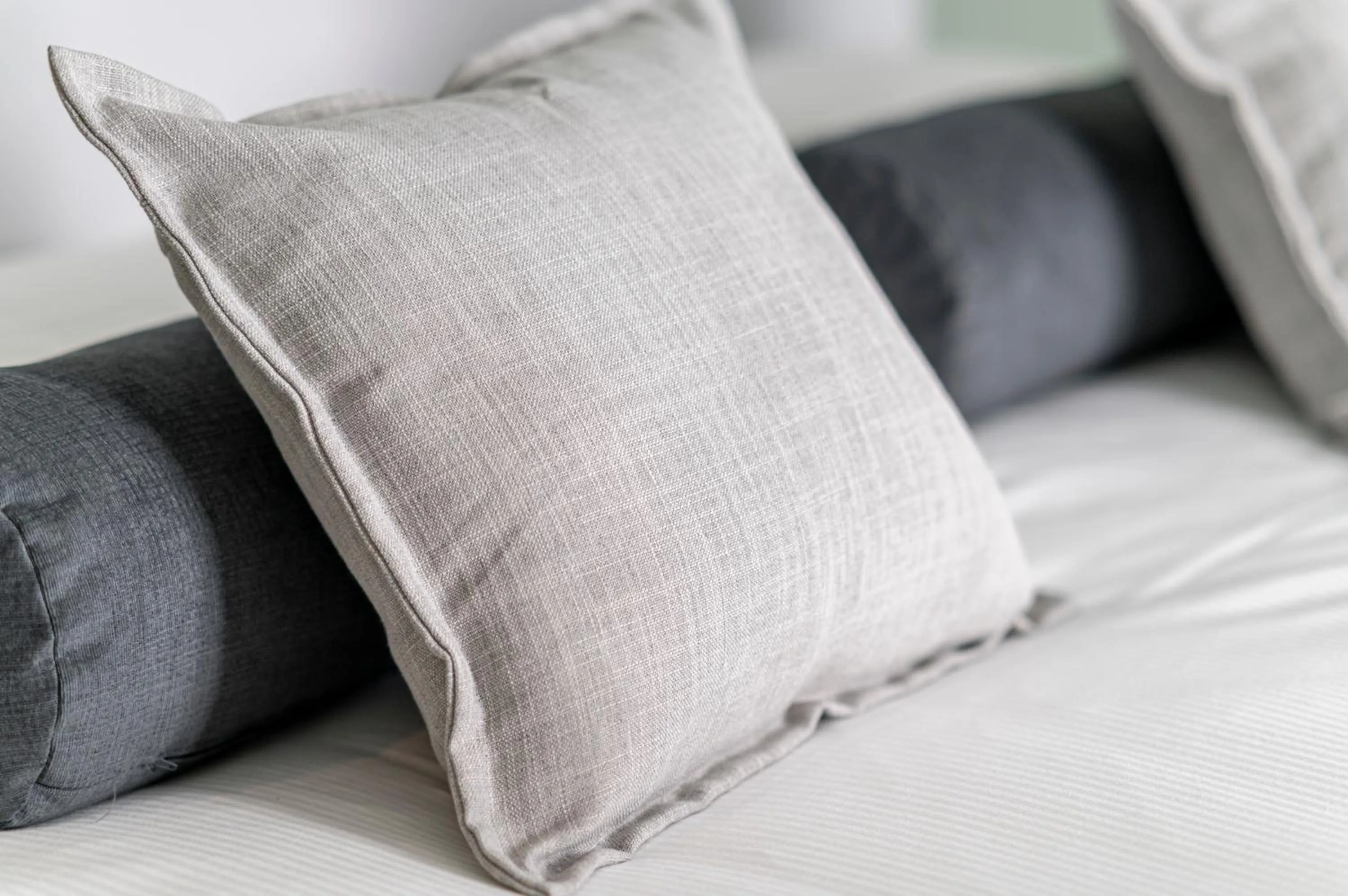 Decorative detail, Bed in La Lu cozy rooms 2