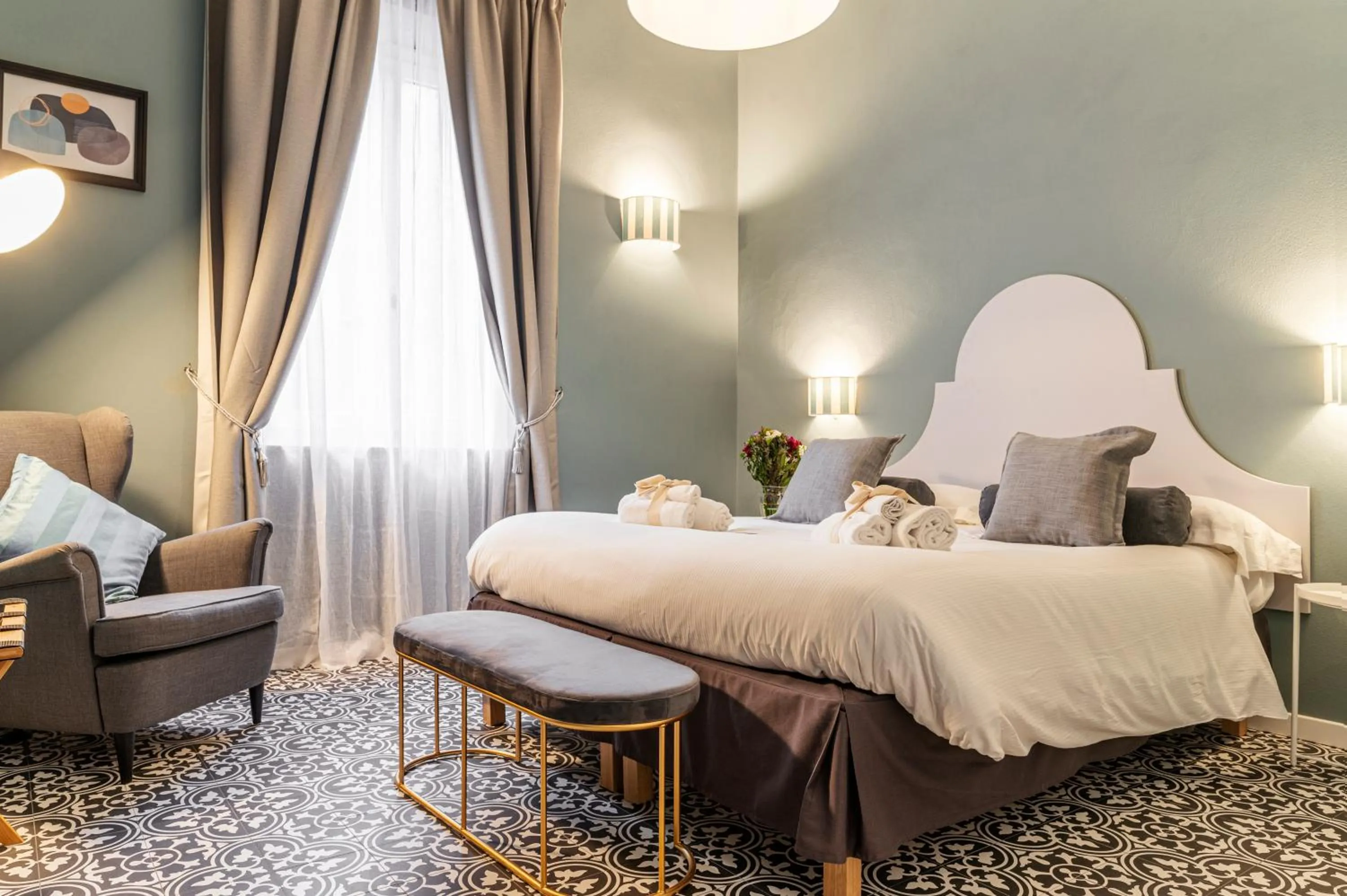 Photo of the whole room, Bed in La Lu cozy rooms 2