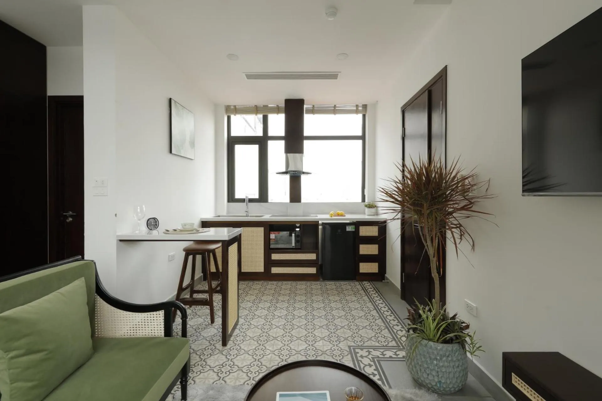 TV and multimedia in Mersey Central Hanoi Apart'Hotel