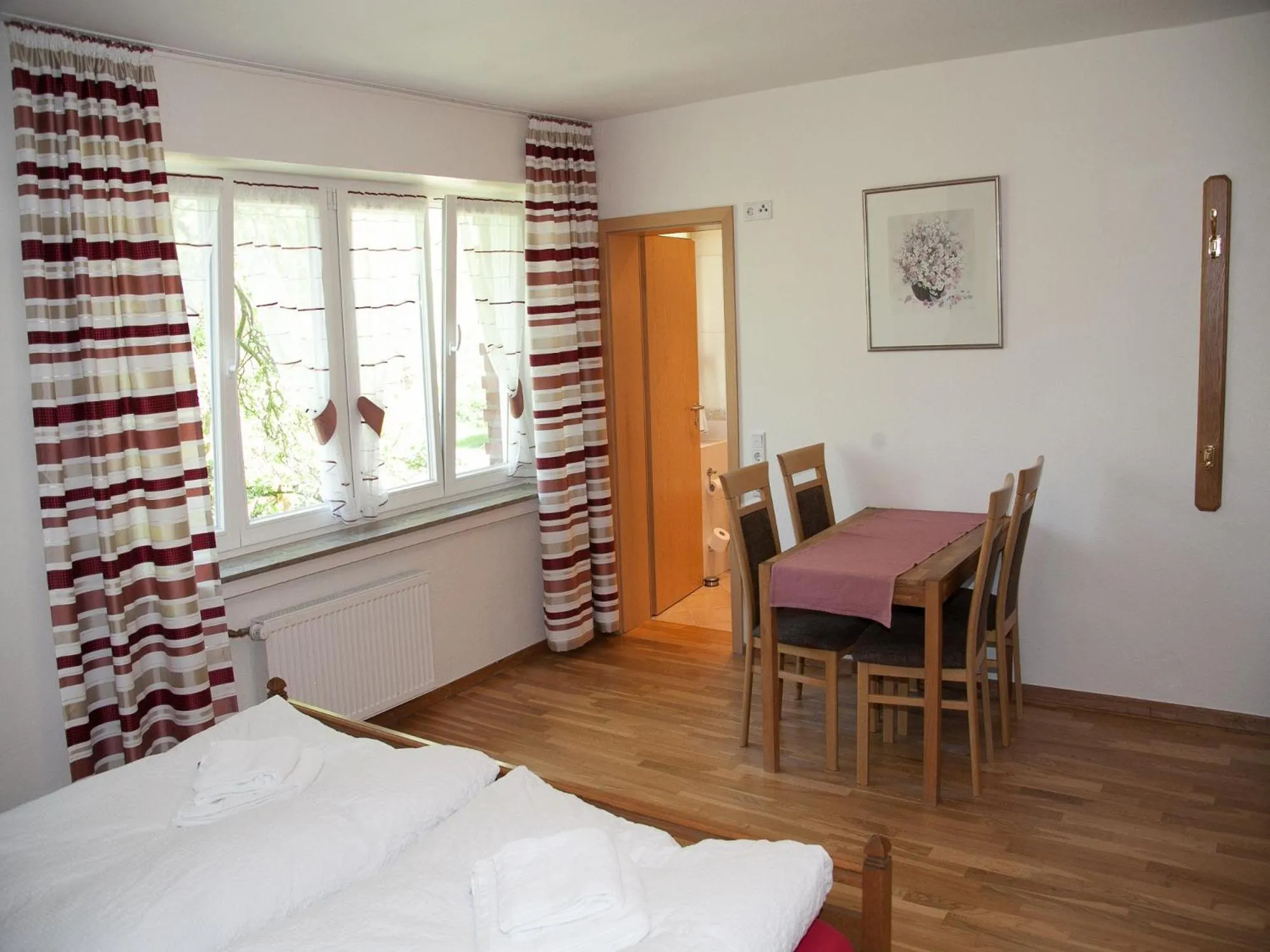 Bed in Bettmann regional Einkaufen & Bauernhofurlaub