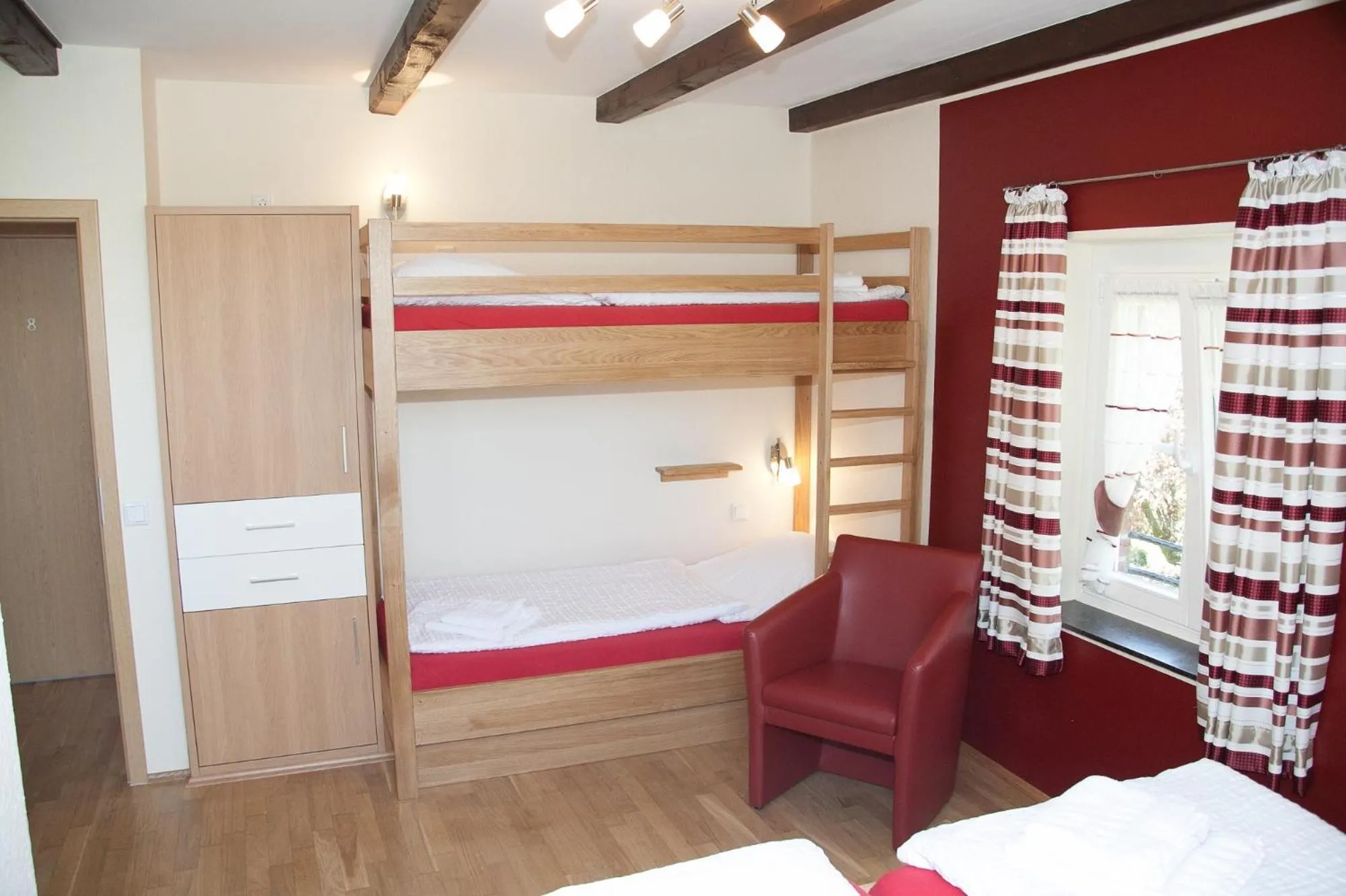 Bed in Bettmann regional Einkaufen & Bauernhofurlaub