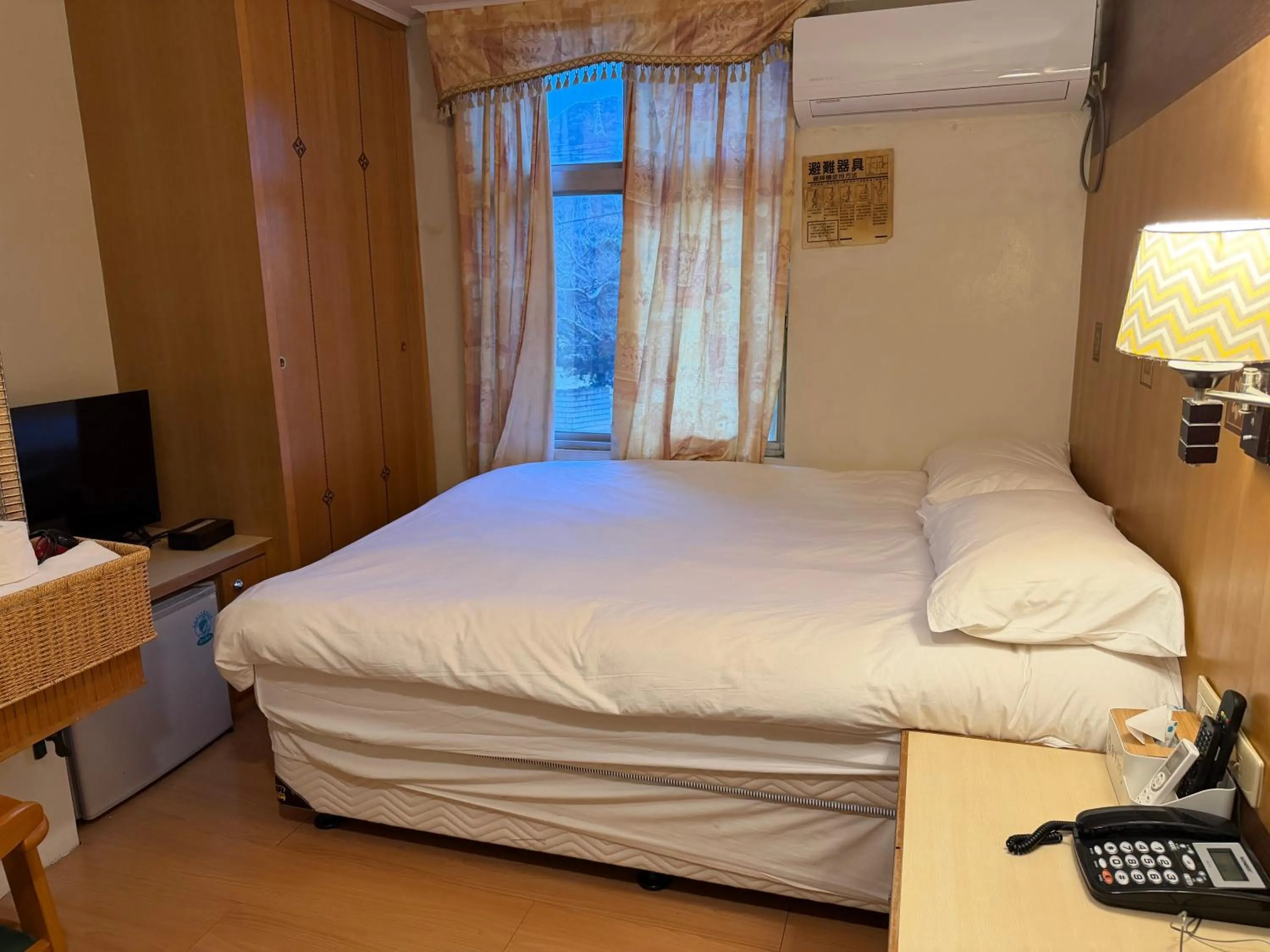 Bed in Shexia Liyu Hot Spring