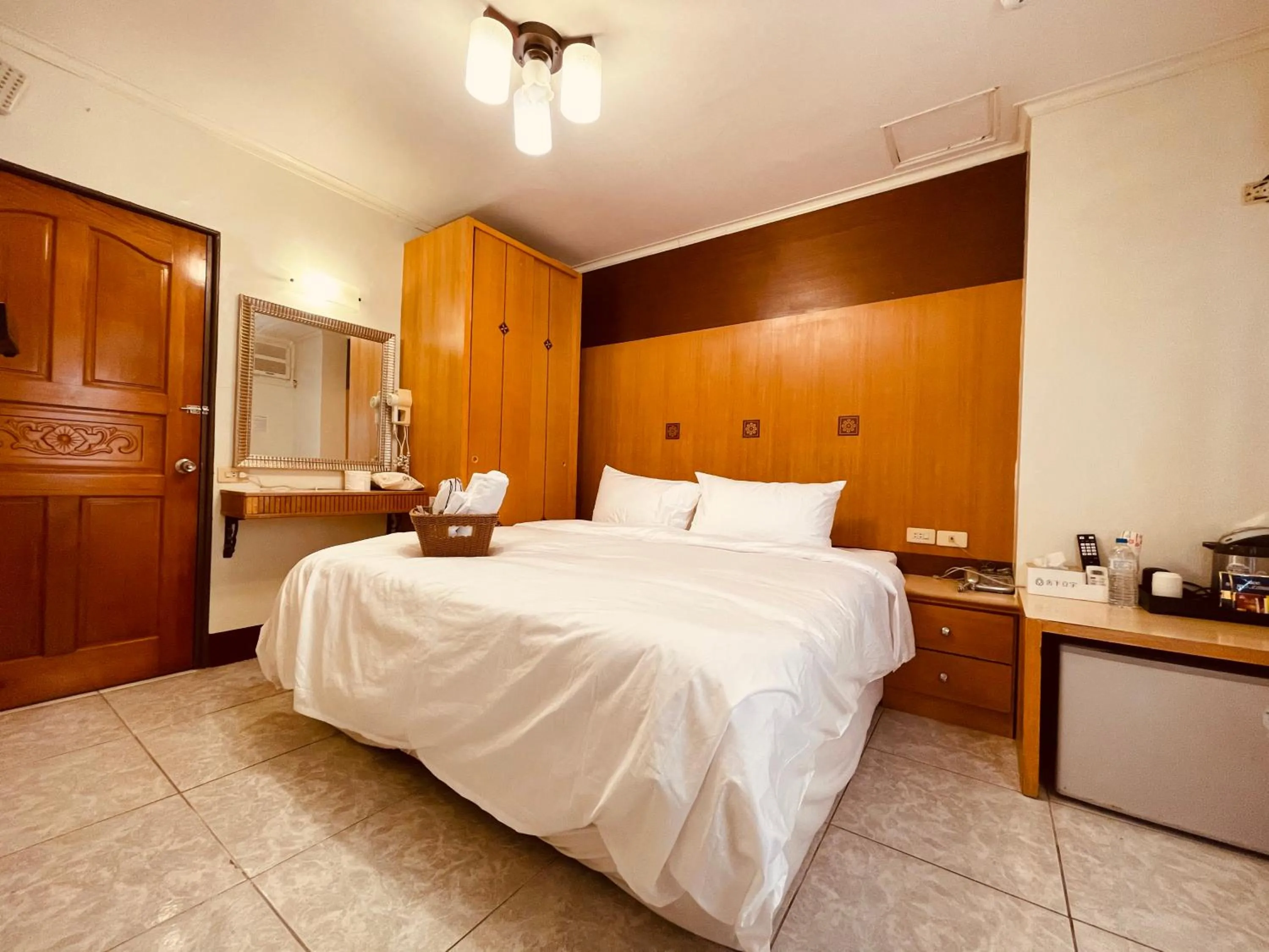 Bed in Shexia Liyu Hot Spring