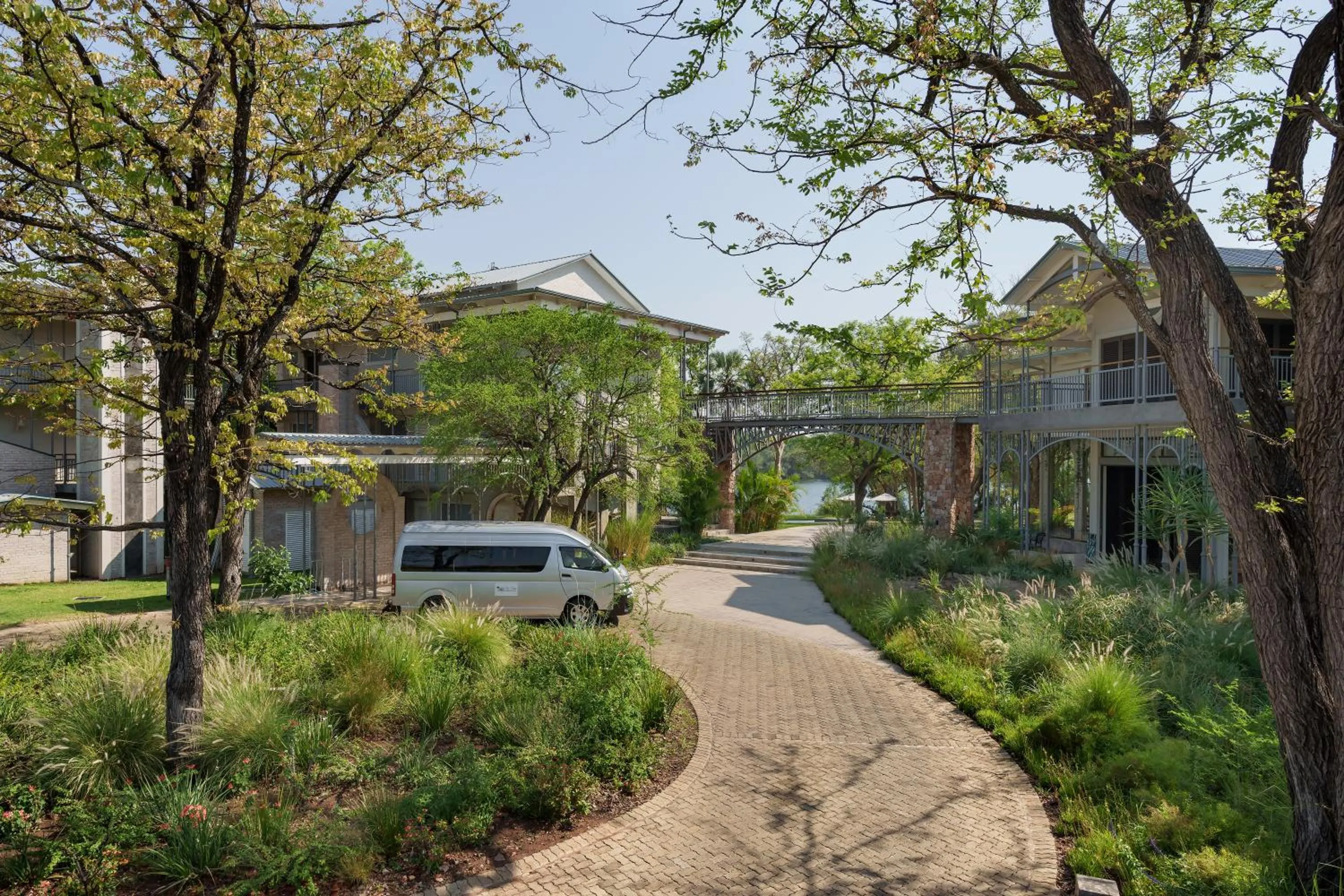 shuttle in Palm River Hotel