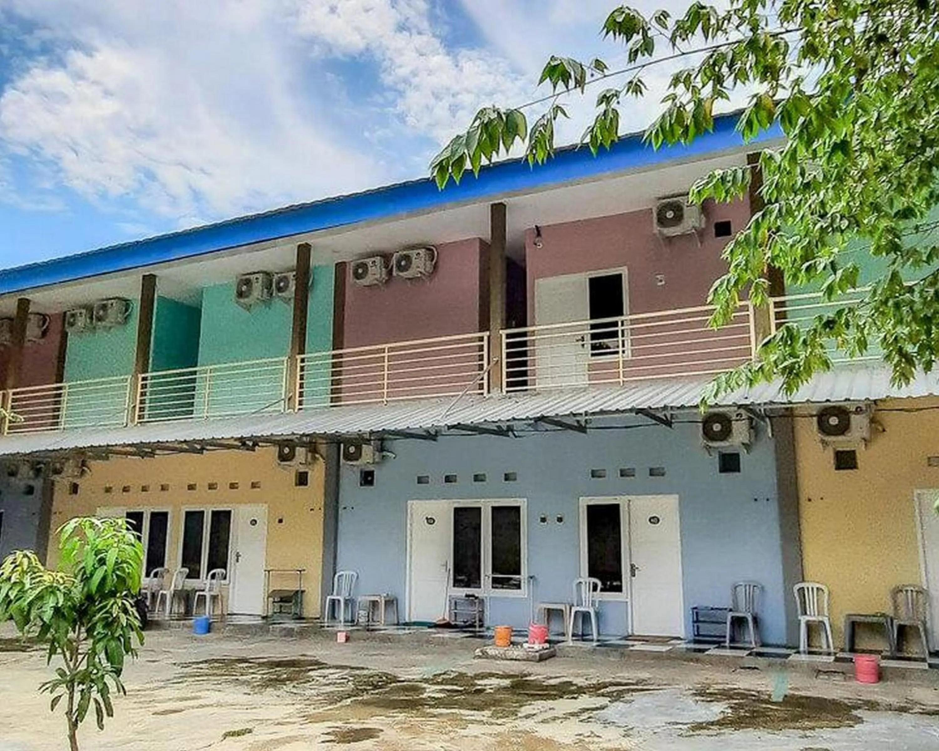 Facade/entrance in Sky In Homestay Syariah near RSUD Sogaten RedPartner