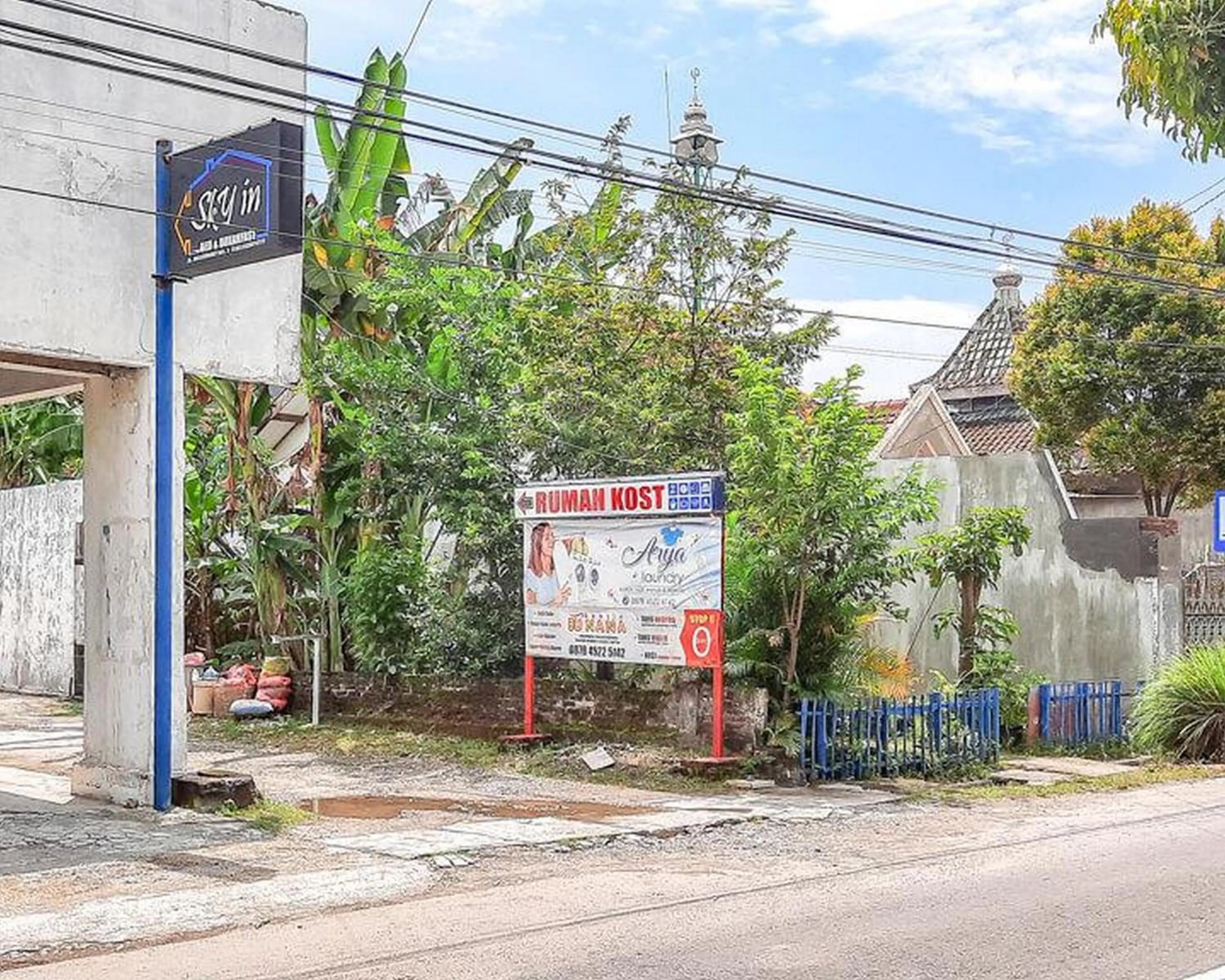 Property logo or sign in Sky In Homestay Syariah near RSUD Sogaten RedPartner