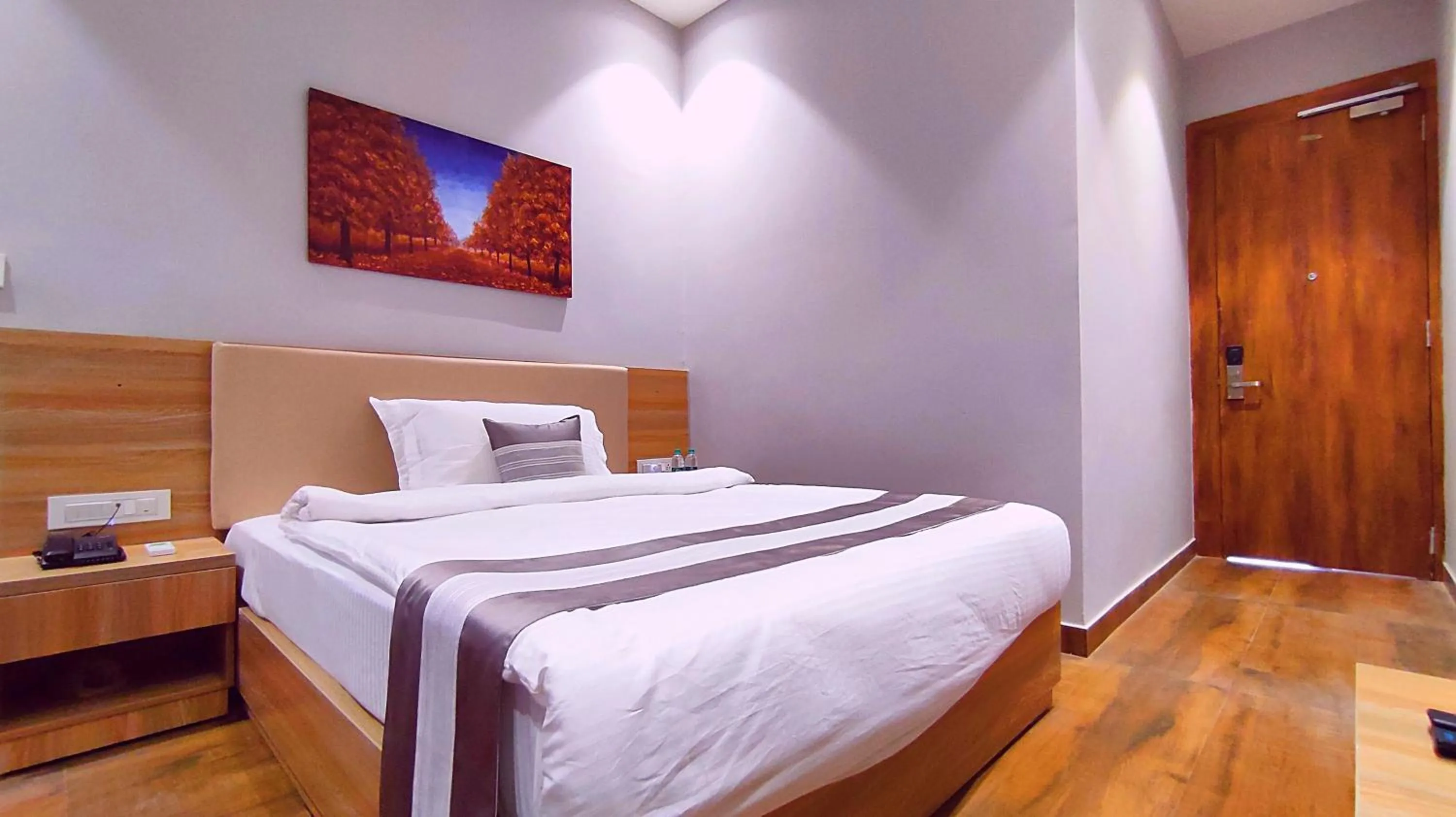 Bedroom, Bed in ShriGo Hotel Nathdwara