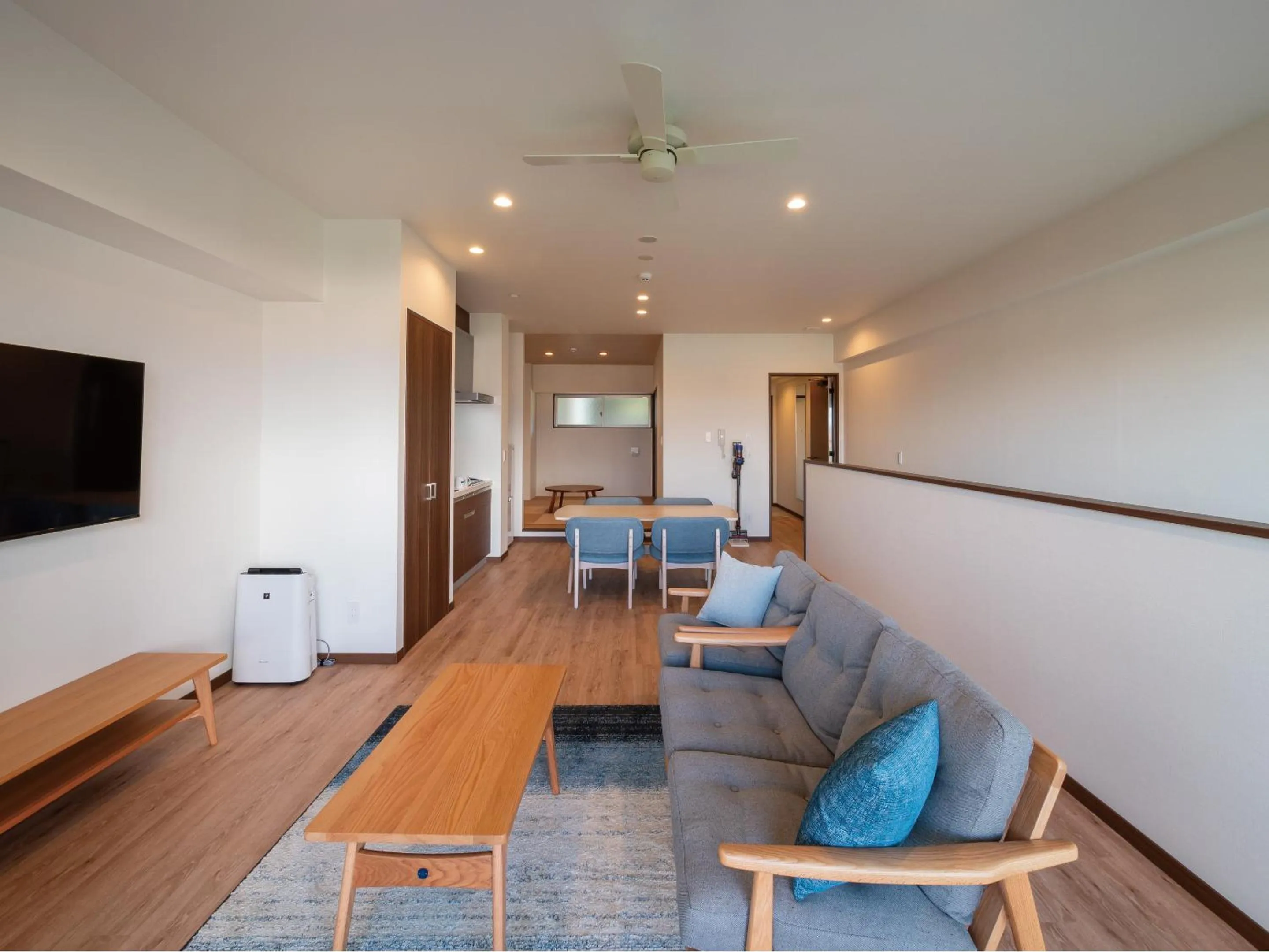 Living room in Private condo Kourijima by Coldio Smart Resort