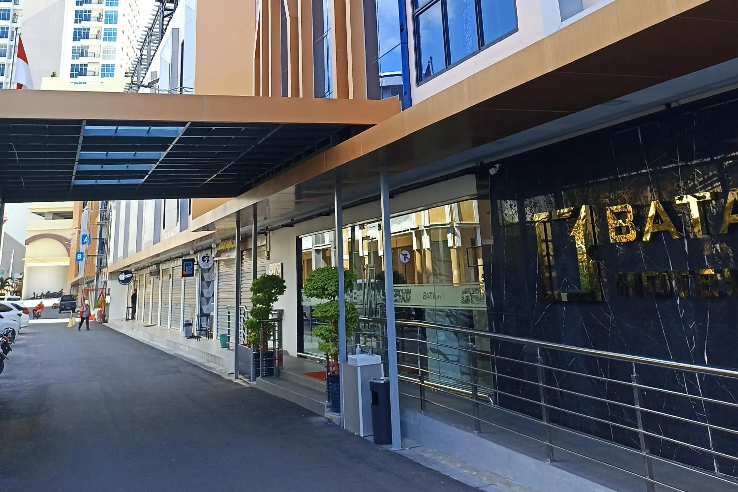 Property building in BATAM 1 HOTEL