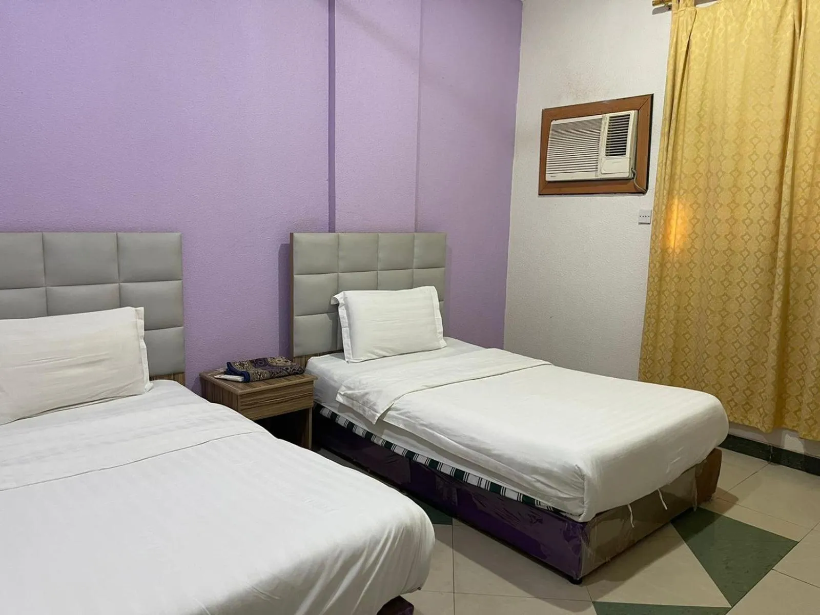 Photo of the whole room, Bed in Golden Quba 1