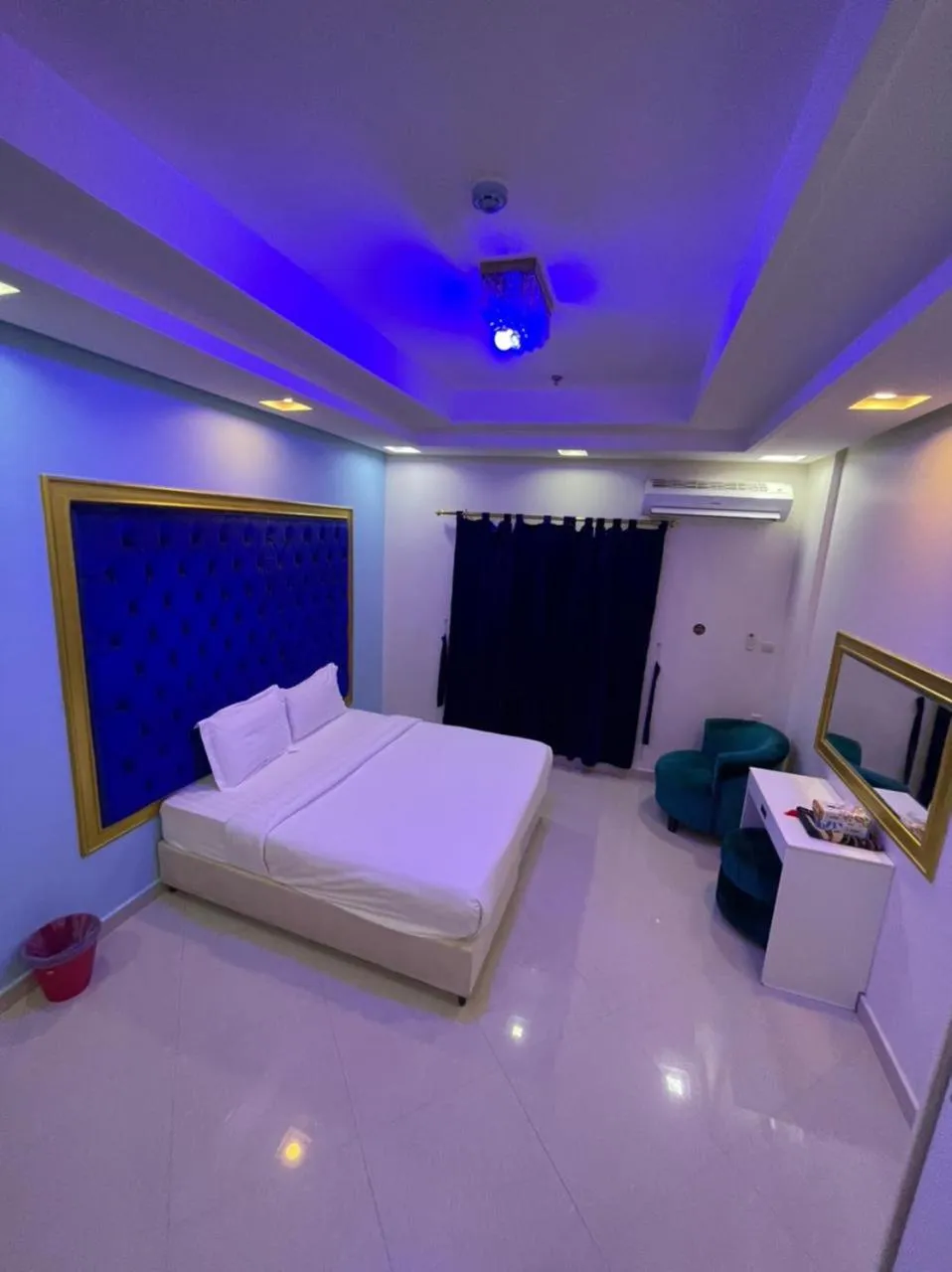 Bedroom, Bed in Golden Quba 1