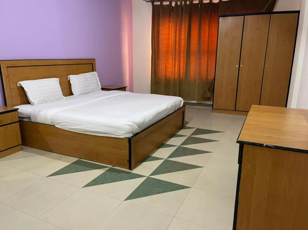 Photo of the whole room, Bed in Golden Quba 1