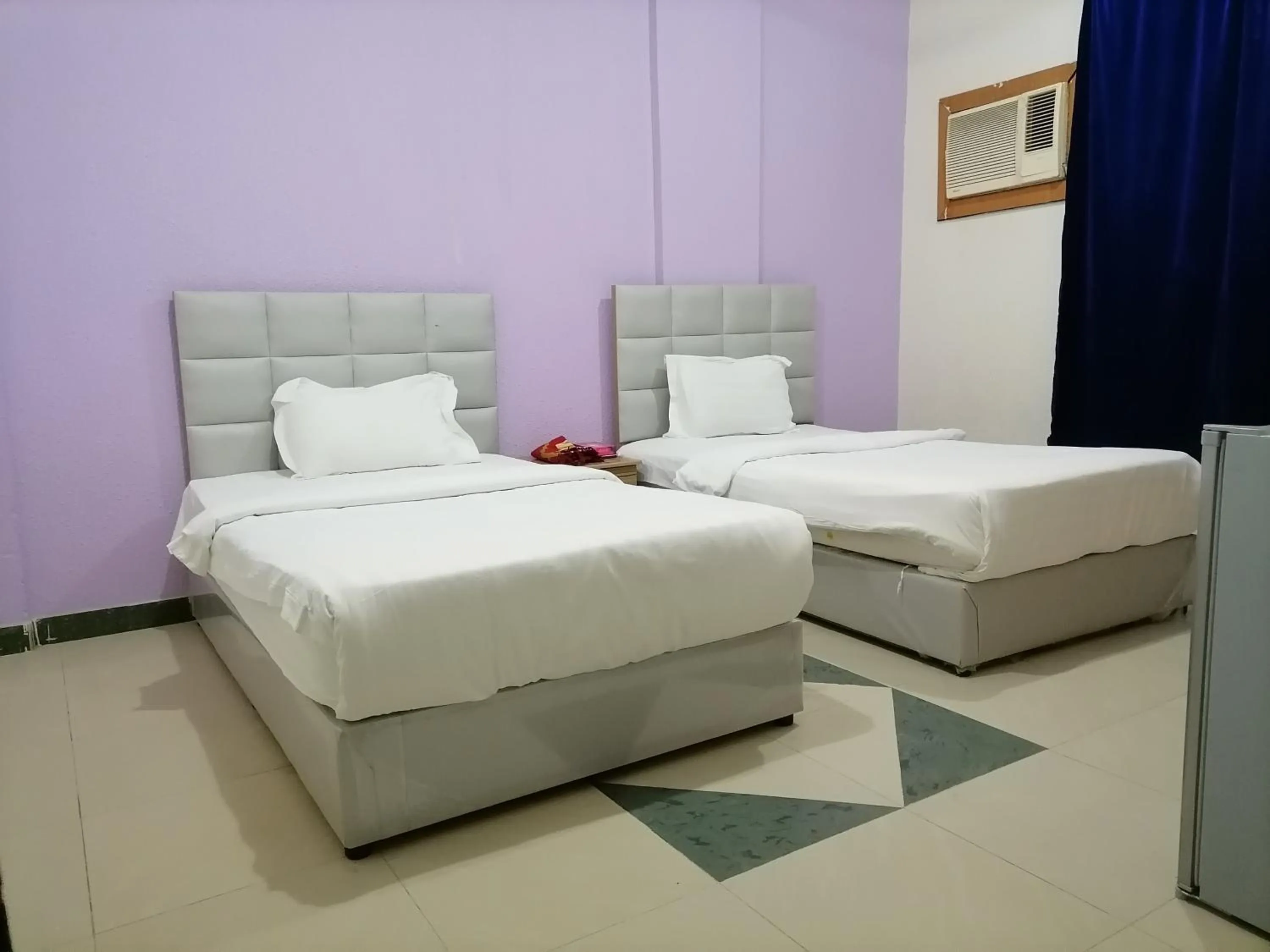 Photo of the whole room, Bed in Golden Quba 1