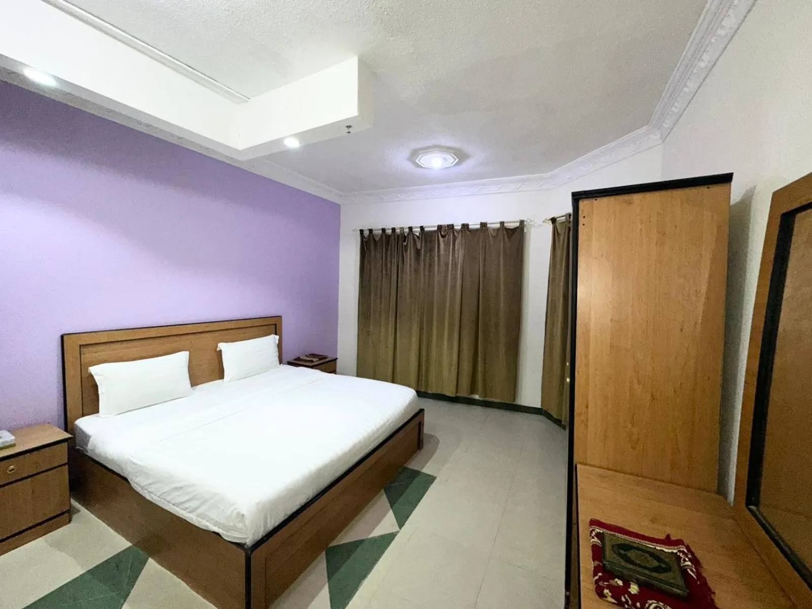 Bed in Golden Quba 1