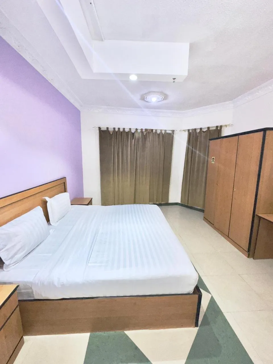 Bed in Golden Quba 1