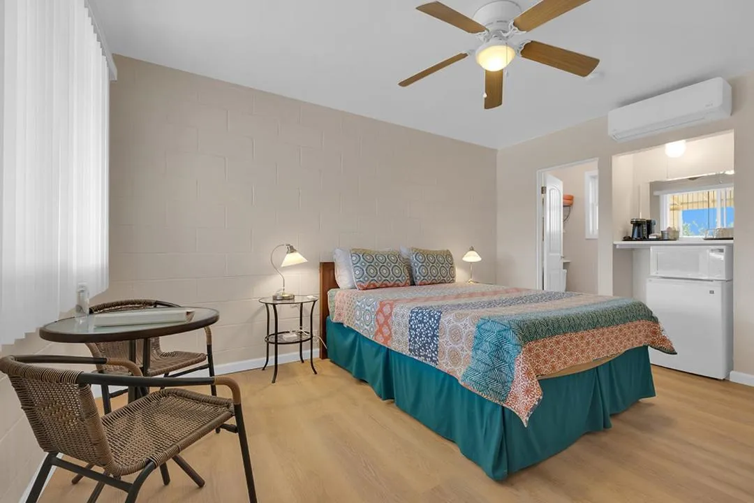 Bed in Borrego Springs Motel