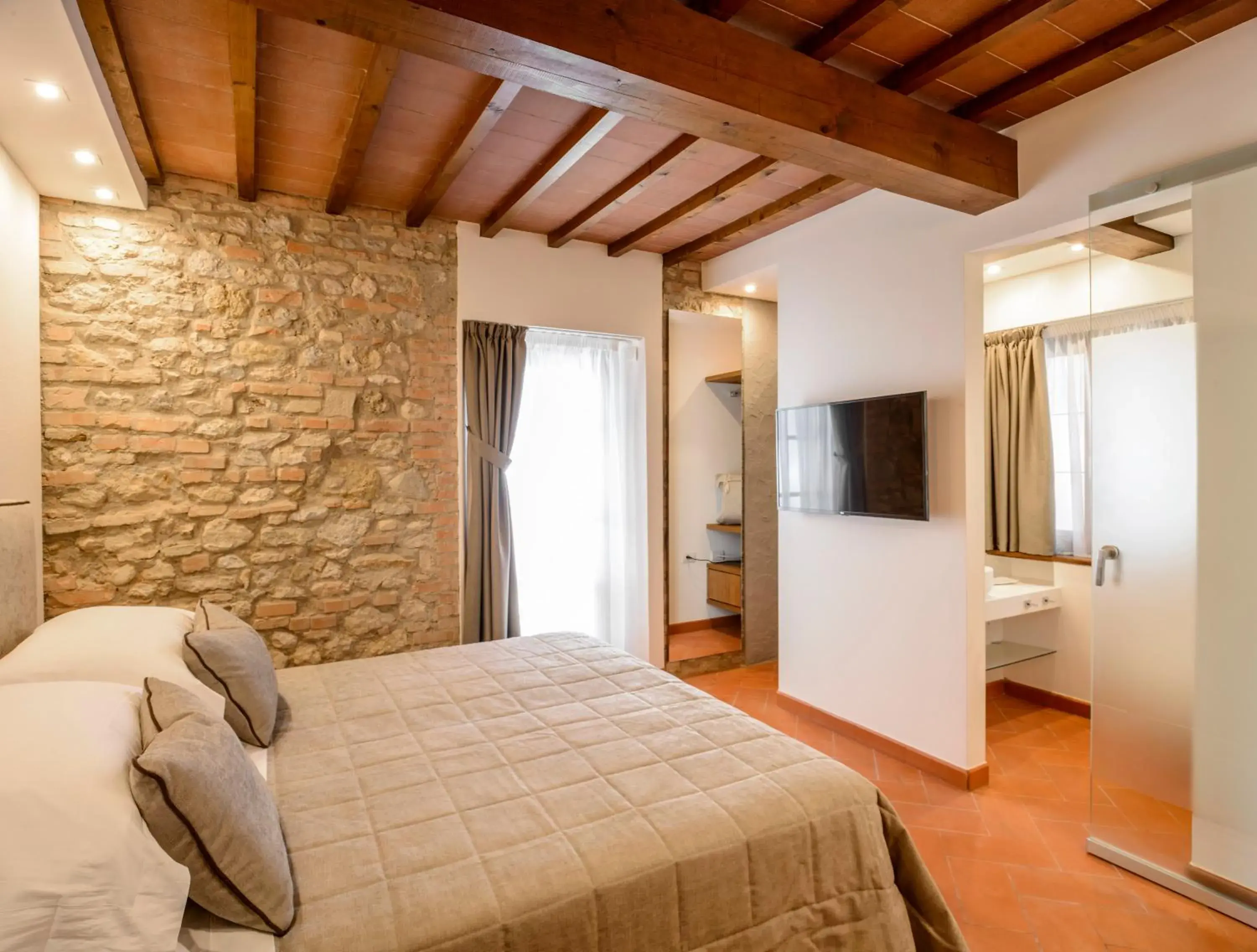 Superior Double room ground Floor - single occupancy in Tenuta Sovestro - Agriturismo e winery Superior Double room ground Floor - single occupancy in Tenuta Sovestro - Agriturismo e winery