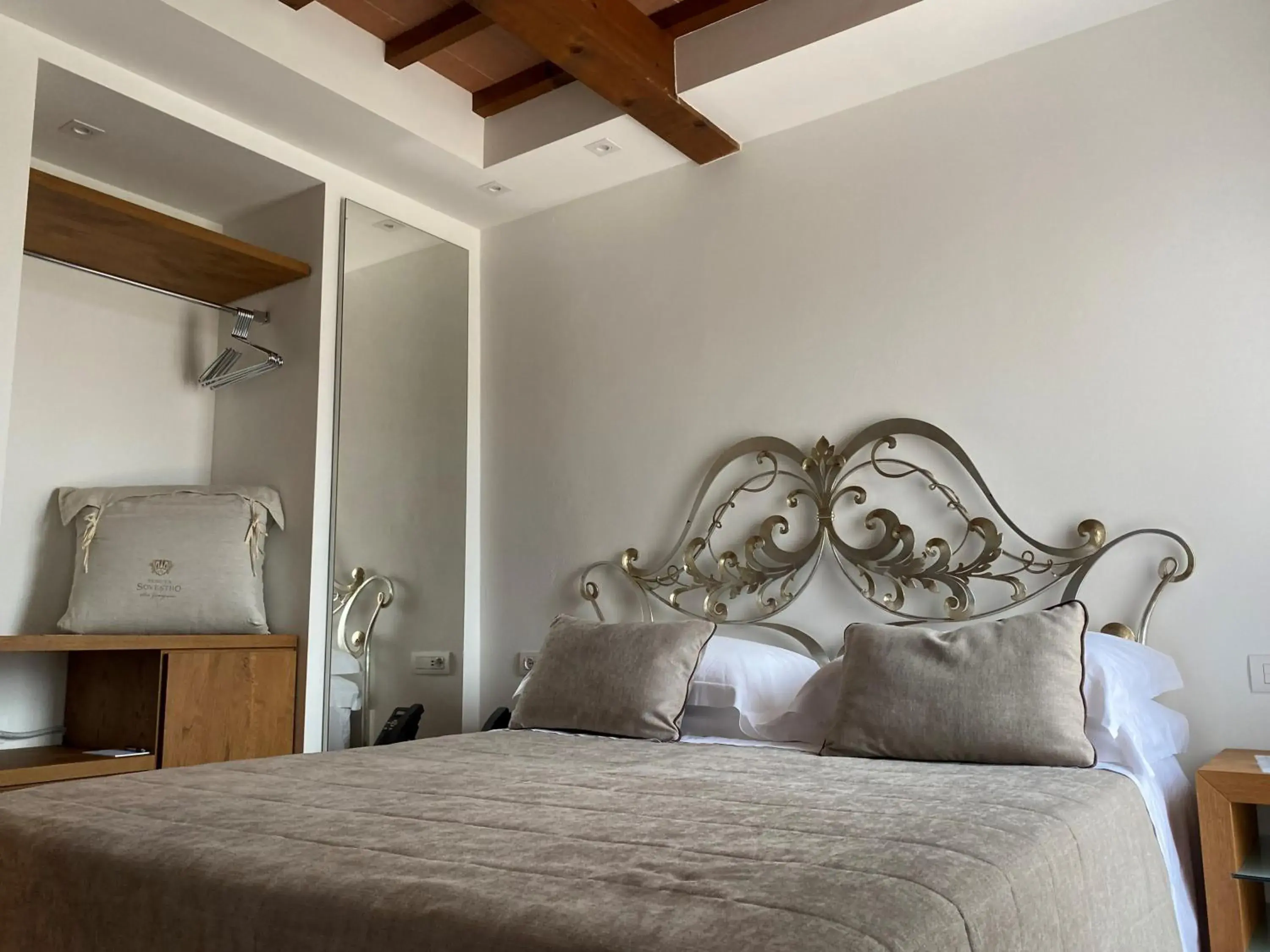 Comfort Double Room - single occupancy - Ground Floor in Tenuta Sovestro - Agriturismo e winery Comfort Double Room - single occupancy - Ground Floor in Tenuta Sovestro - Agriturismo e winery
