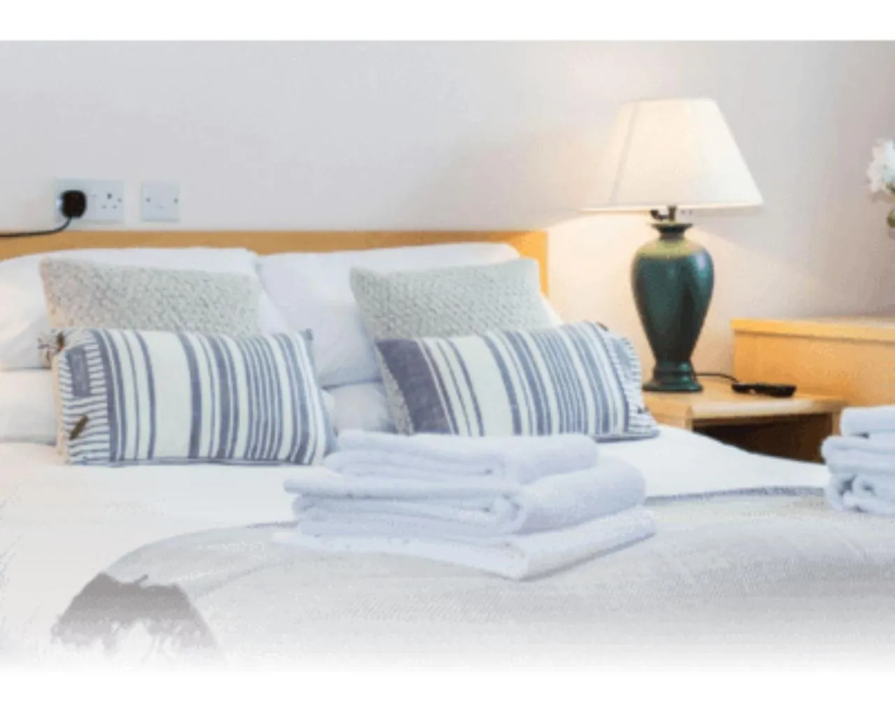 Bedroom, Bed in The Bull Inn