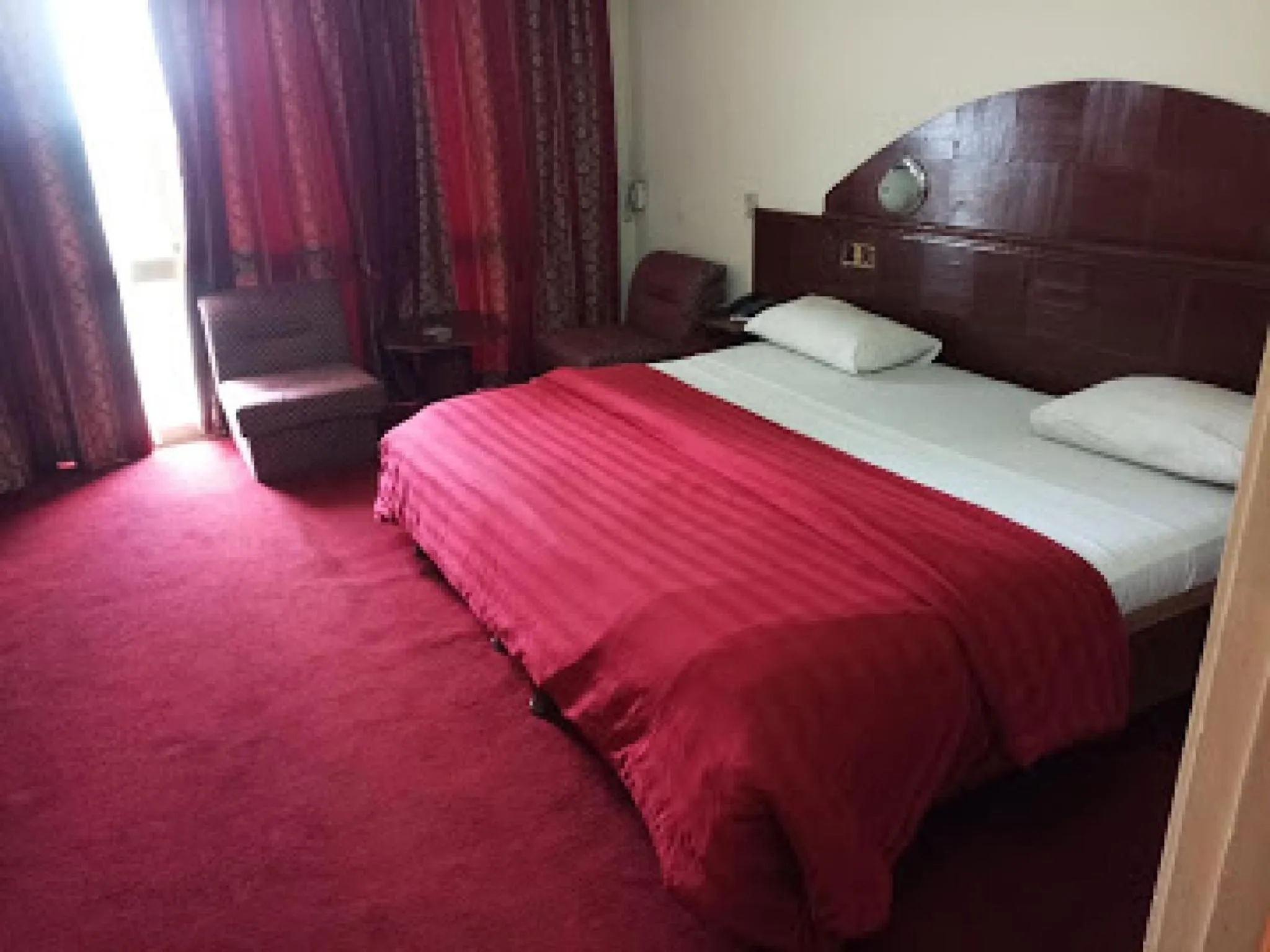 Bed in Premier Hotel-ibadan