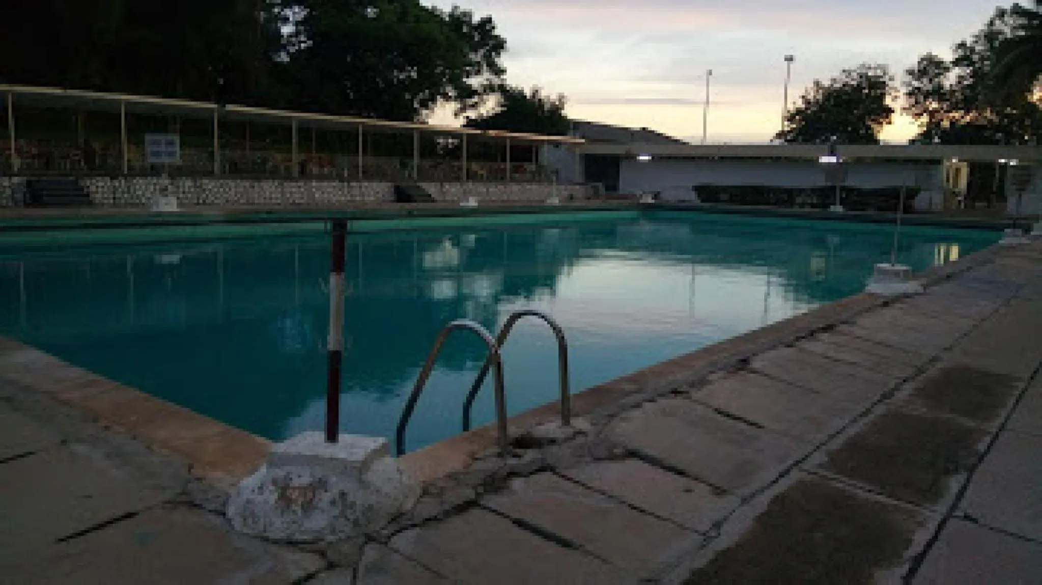 Swimming pool in Premier Hotel-ibadan
