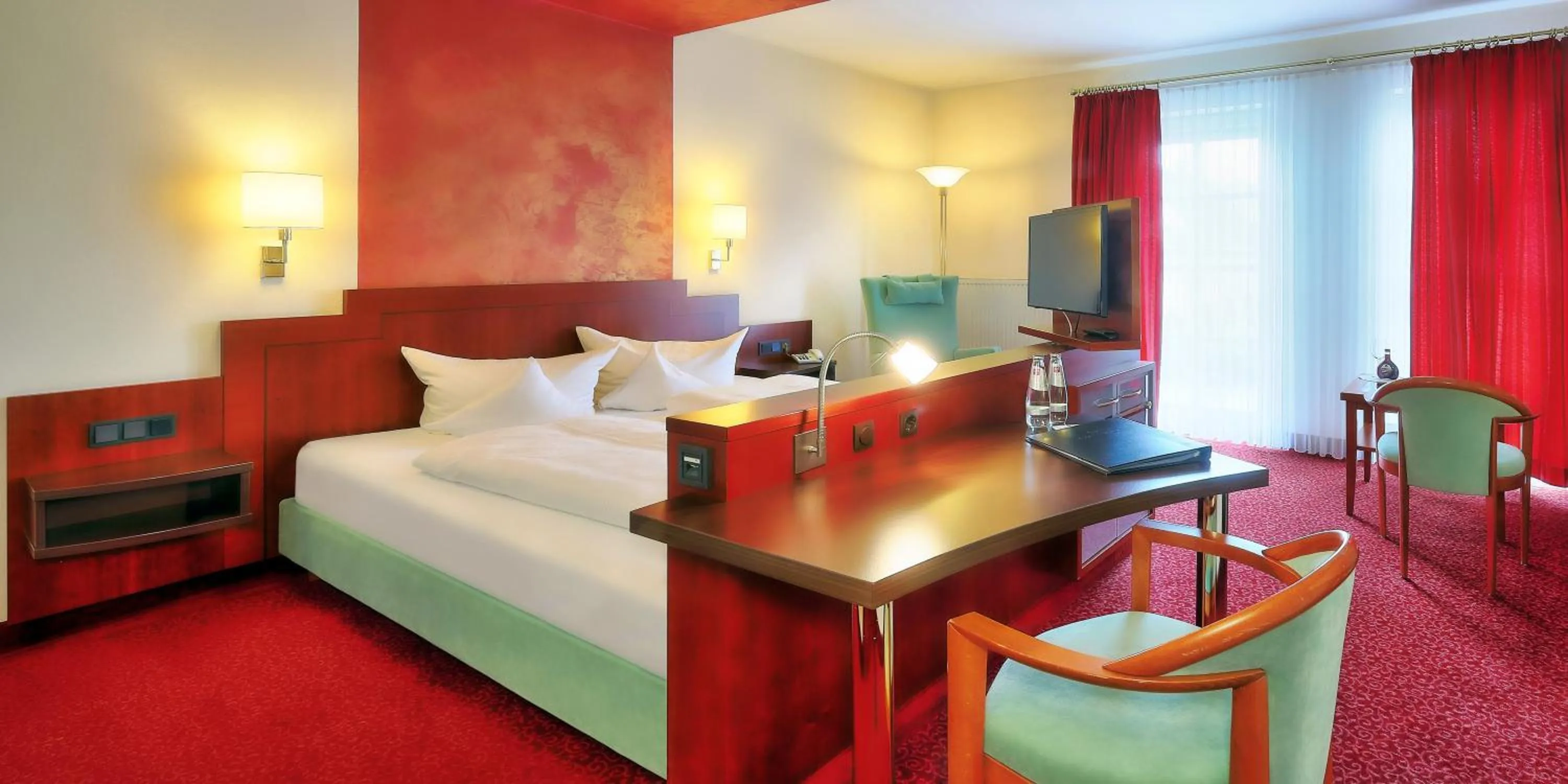 Bed in Hotel Weisses Lamm