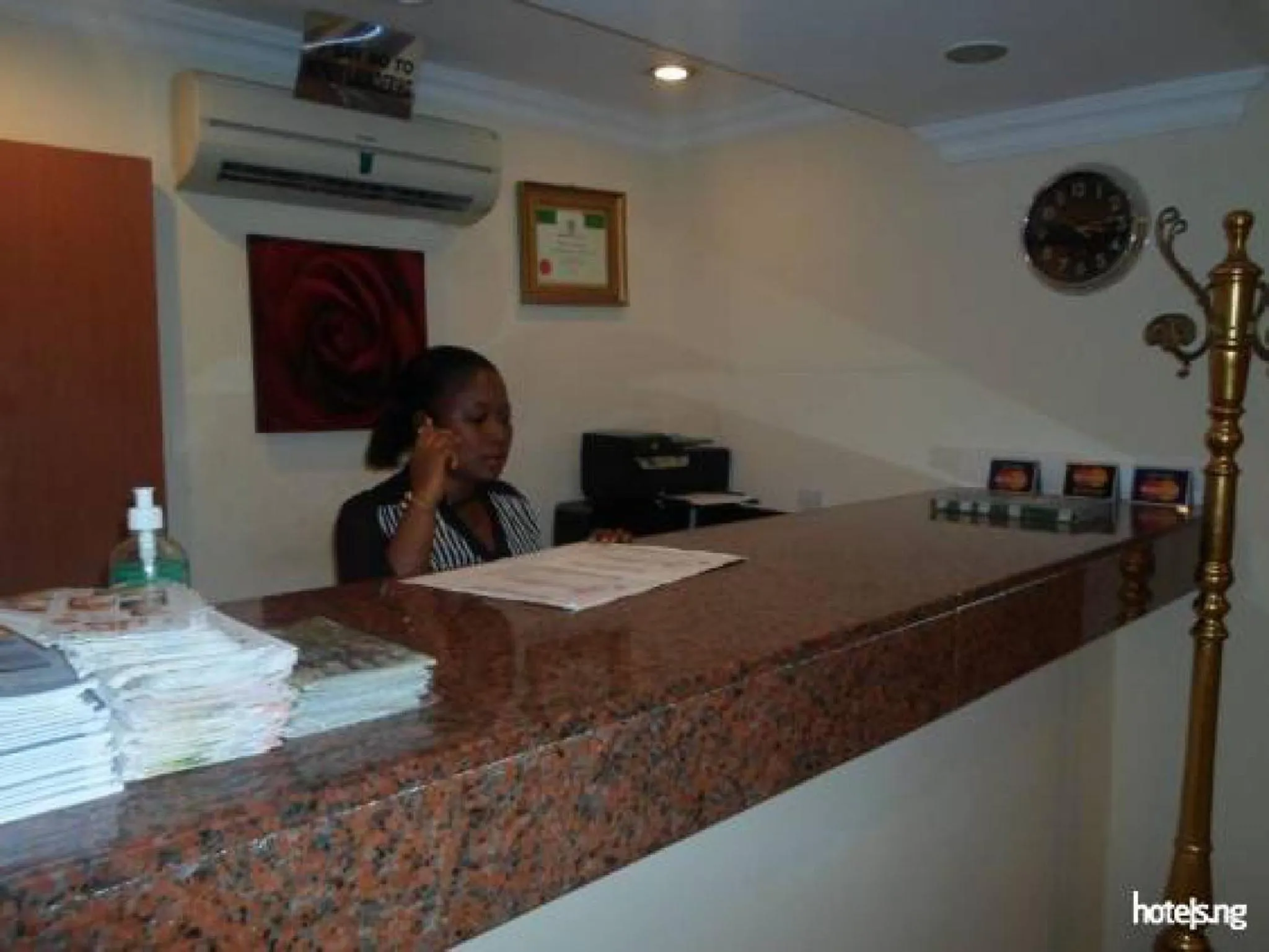Lobby or reception in Room in Lodge - Ambassadors Hotel Ikoyi