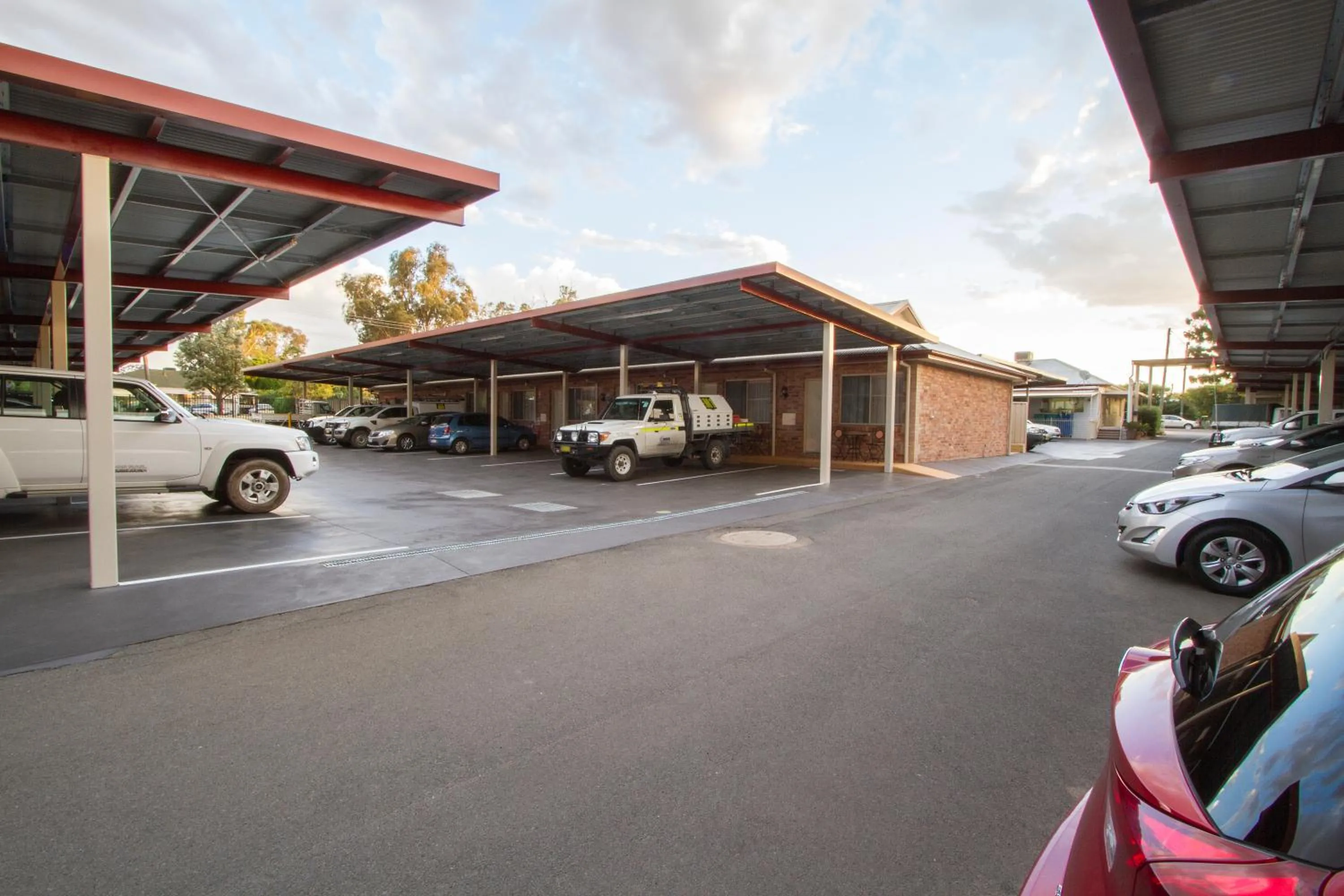 Property building in Harvest Lodge Motel - Gunnedah
