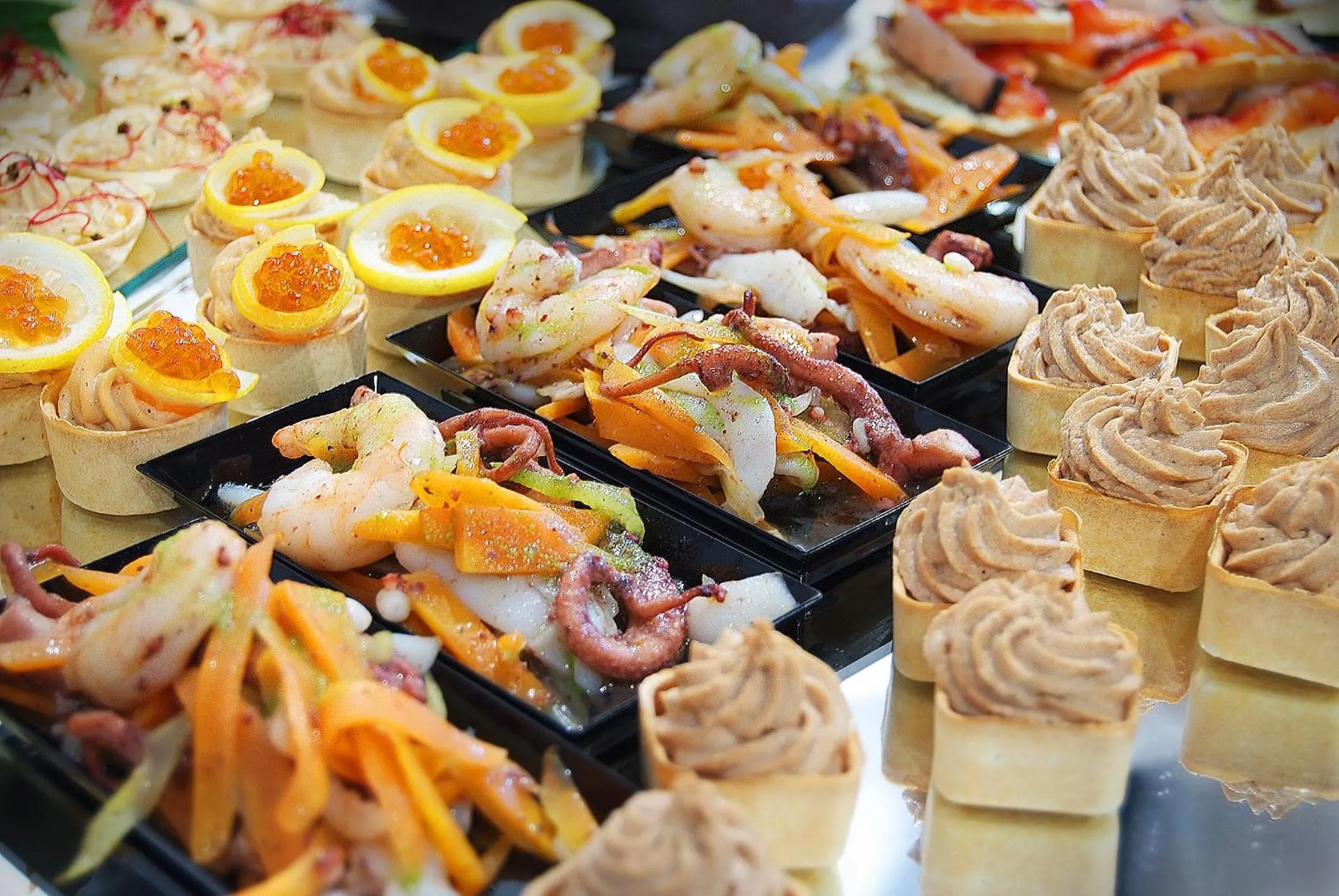 Food and drinks in COMPLEX PANORAMIC