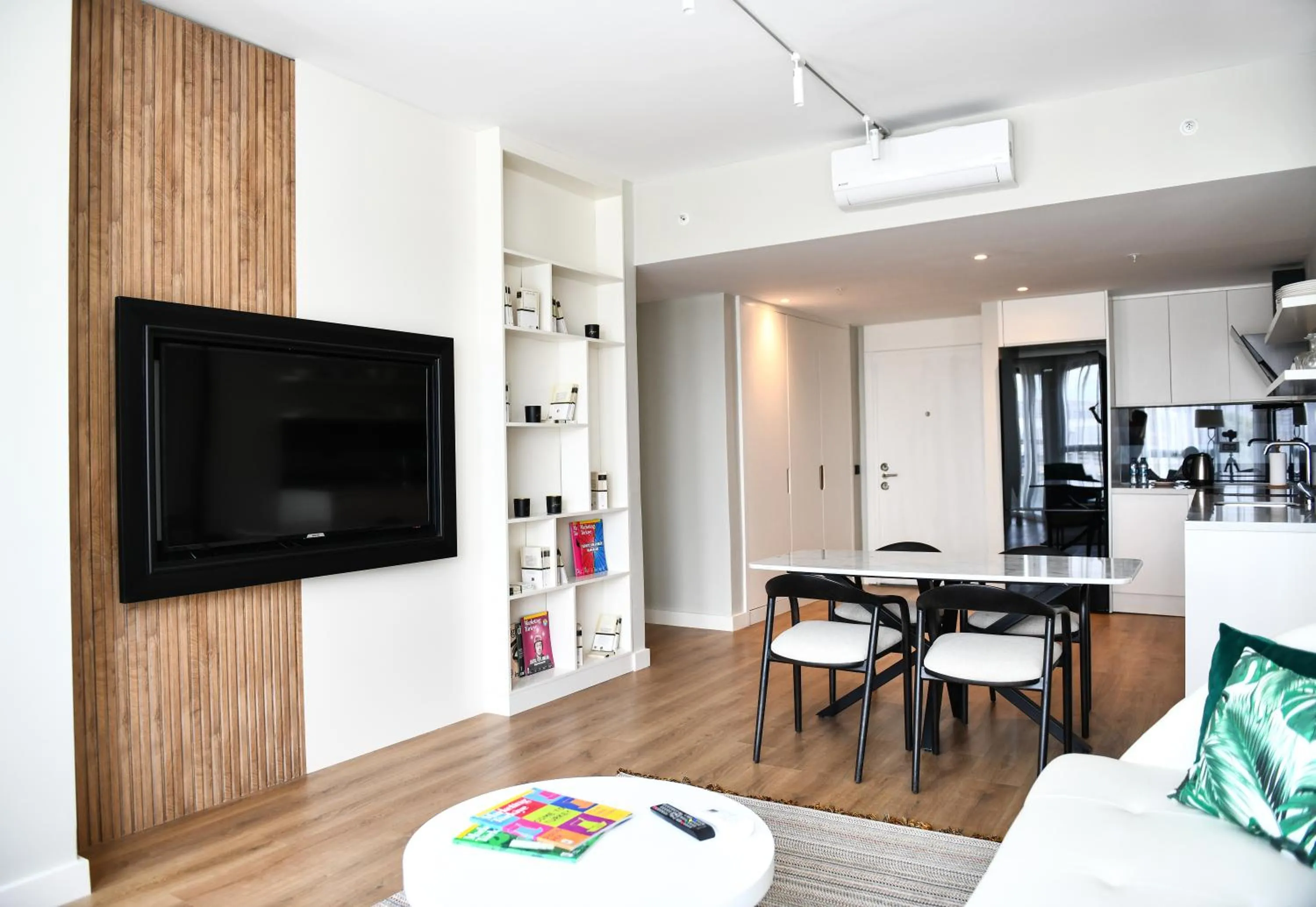 Coffee/tea facilities in G Tower Furnished Apartment Rentals