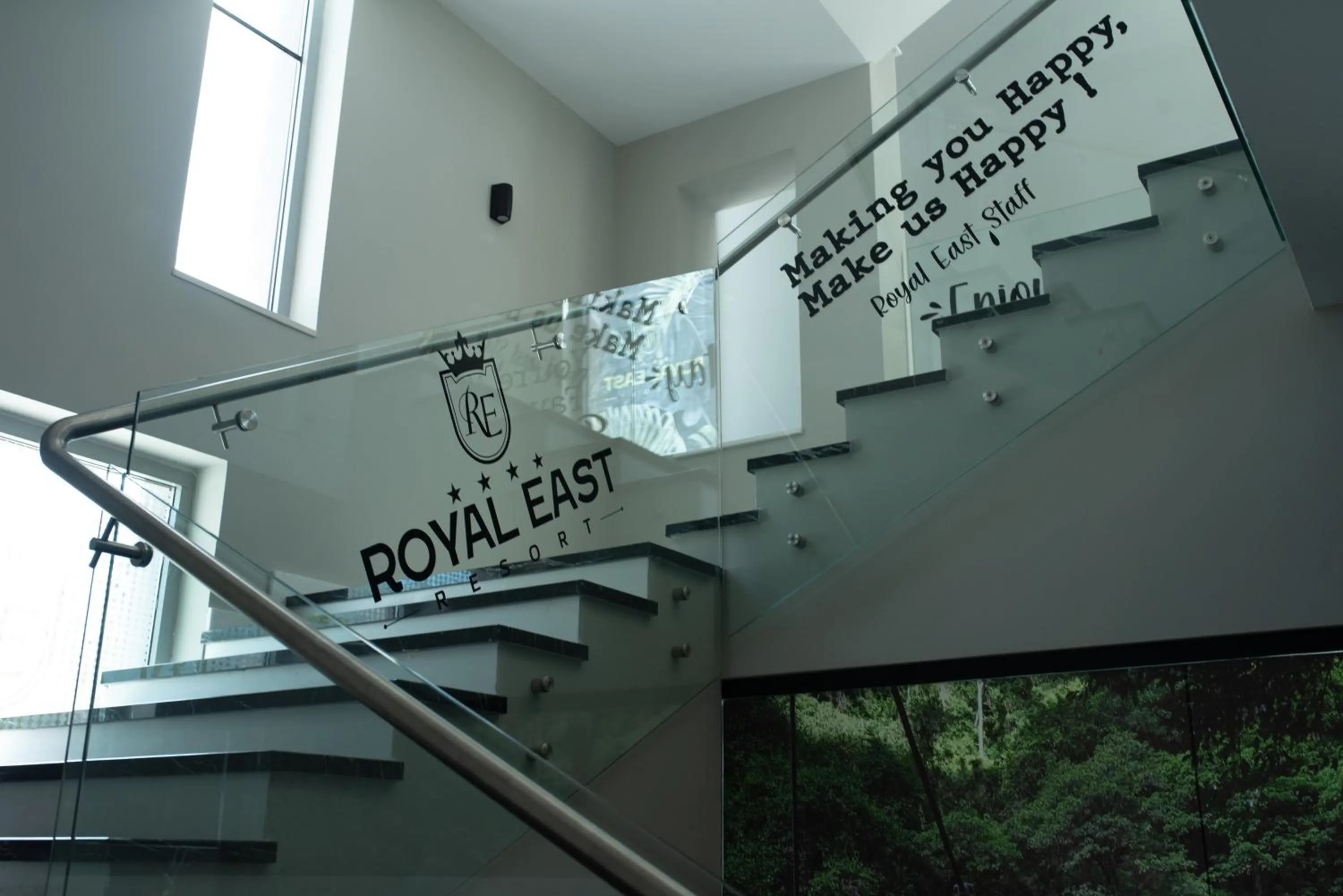 Logo/Certificate/Sign in Royal East Resort