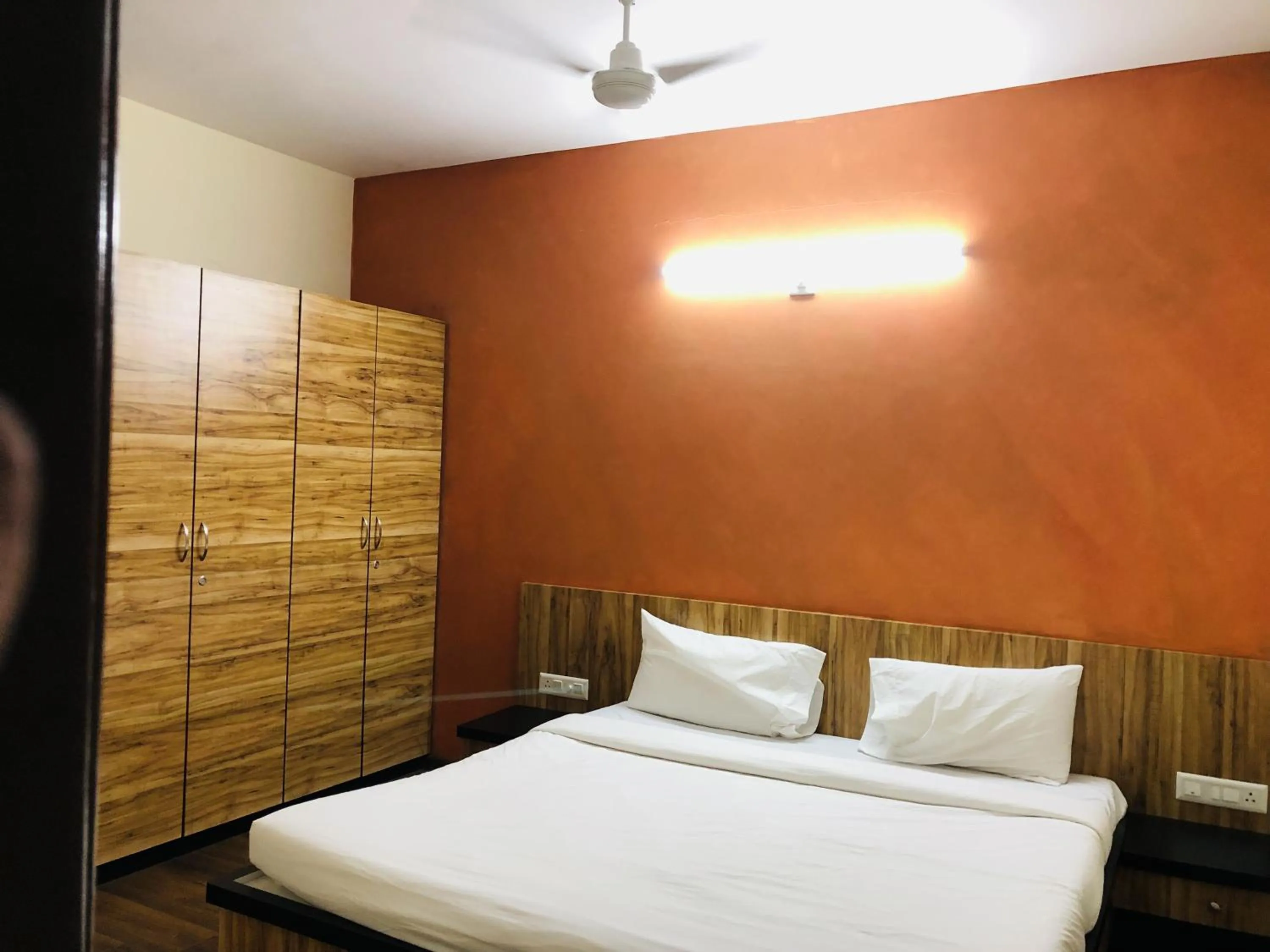Bedroom, Bed in WOODS - Mangalyam Meadows