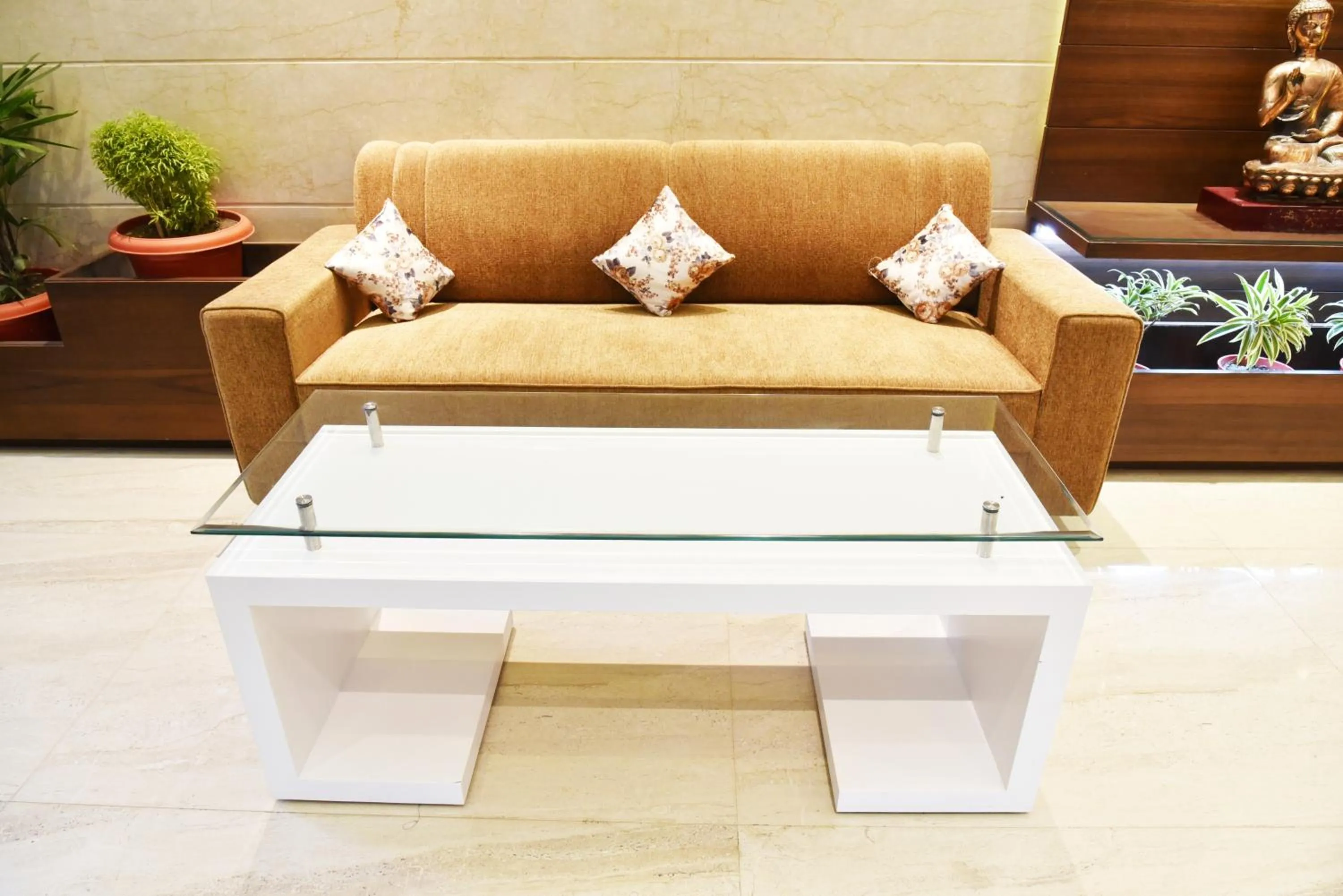 Seating area in Hotel Hollywood Heights near Railway station