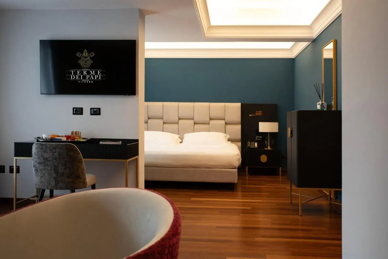 Prestige Suite with Spa Bath - single occupancy in Hotel Niccolo' V - Terme dei Papi Prestige Suite with Spa Bath - single occupancy in Hotel Niccolo' V - Terme dei Papi