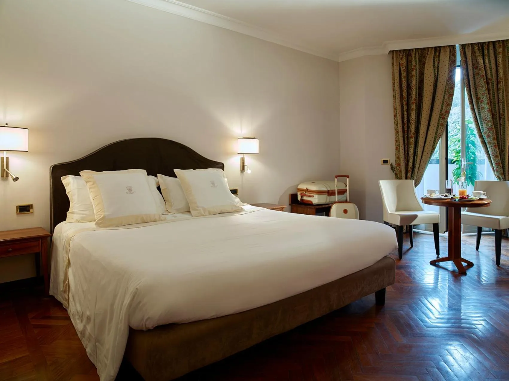 Photo of the whole room, Bed in Hotel Niccolo' V - Terme dei Papi