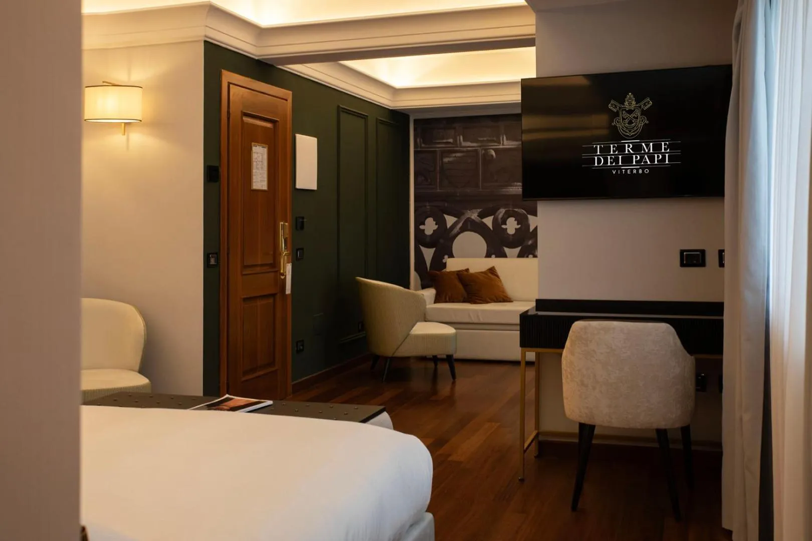 Bedroom, Bed in Hotel Niccolo' V - Terme dei Papi