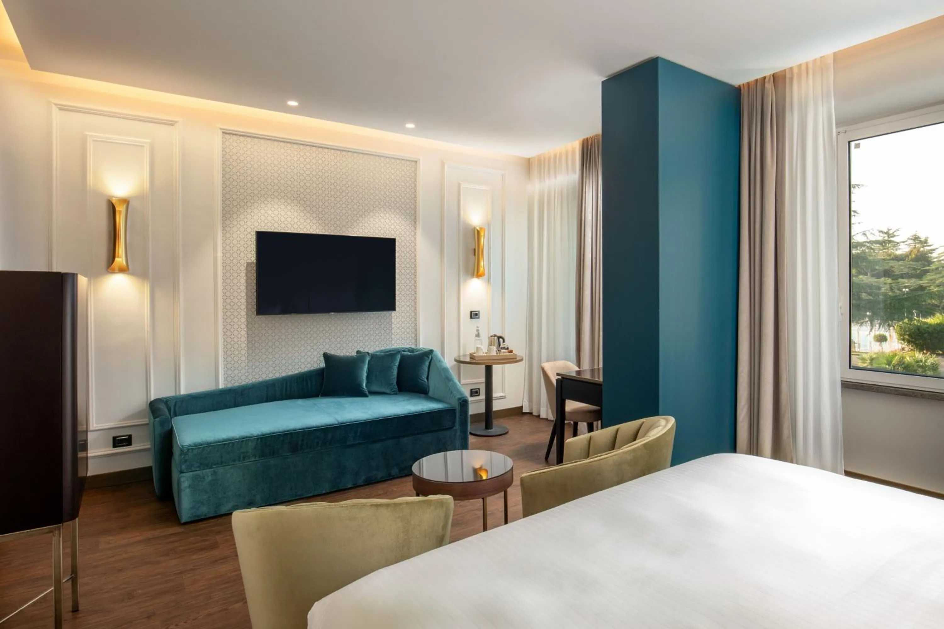 View (from property/room), Bed in Hotel Niccolo' V - Terme dei Papi