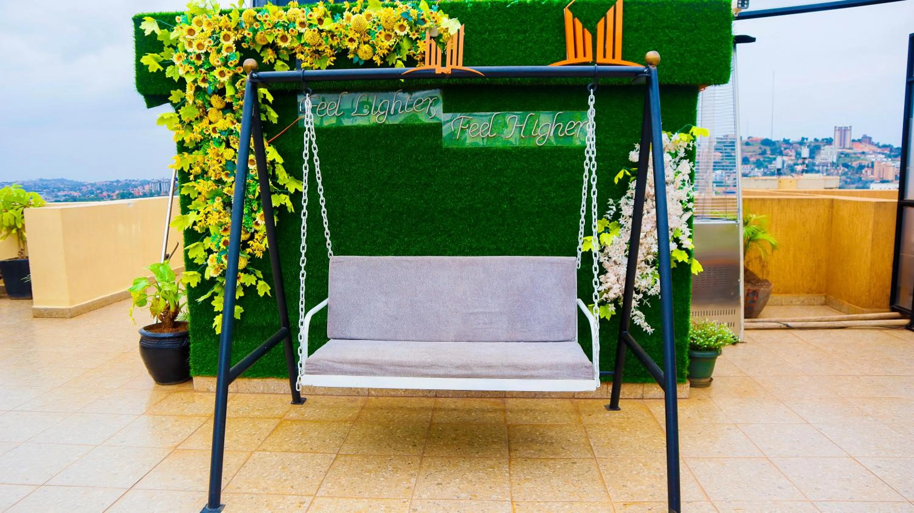Balcony/Terrace in Millennium Terrace Hotel