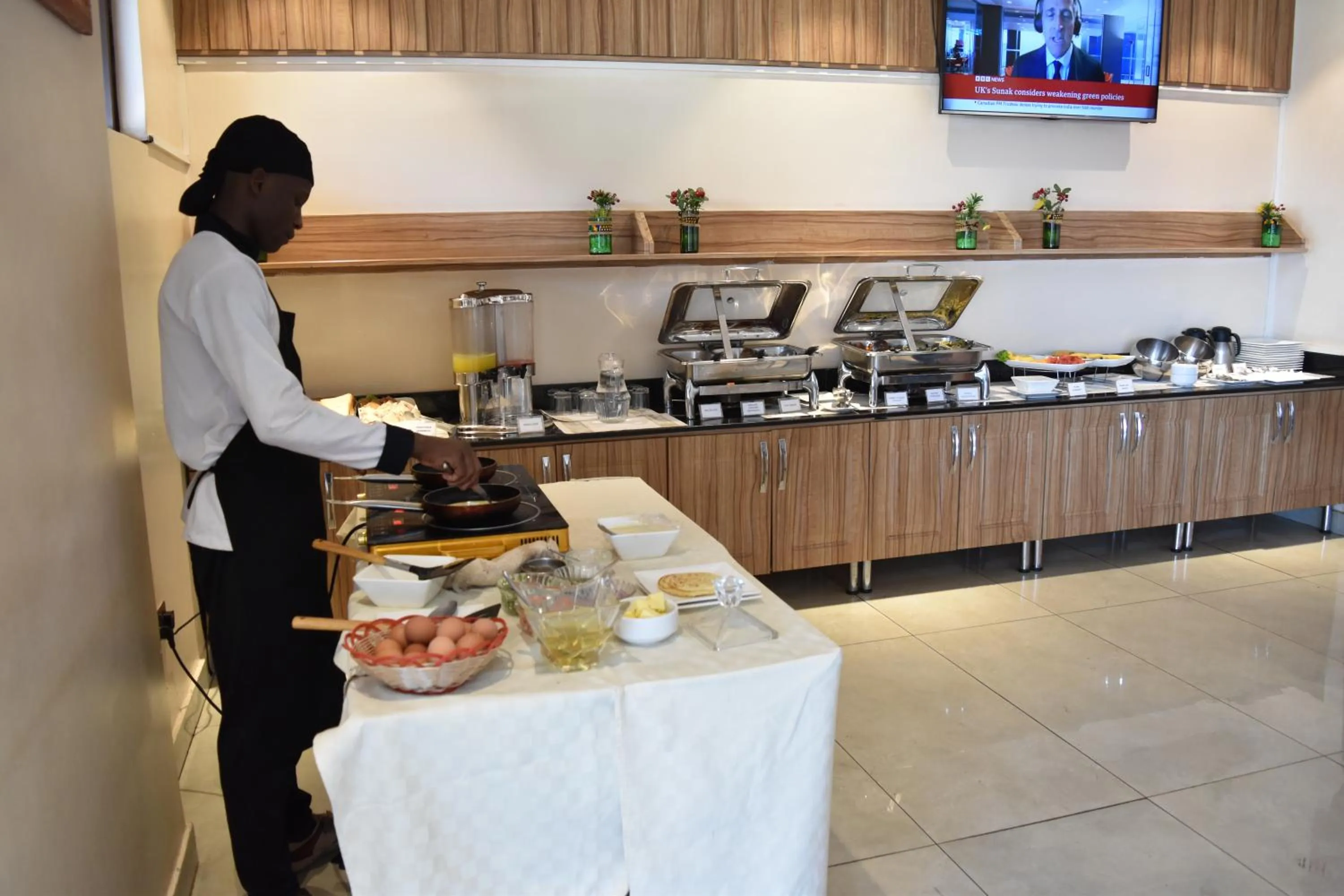 Buffet breakfast in Millennium Terrace Hotel