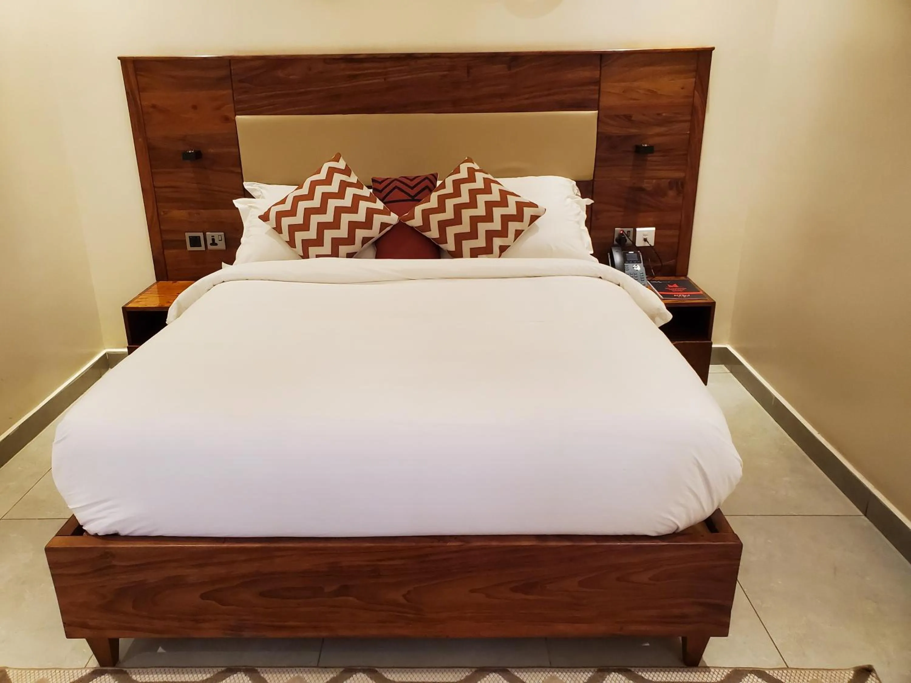 Bed in Millennium Terrace Hotel