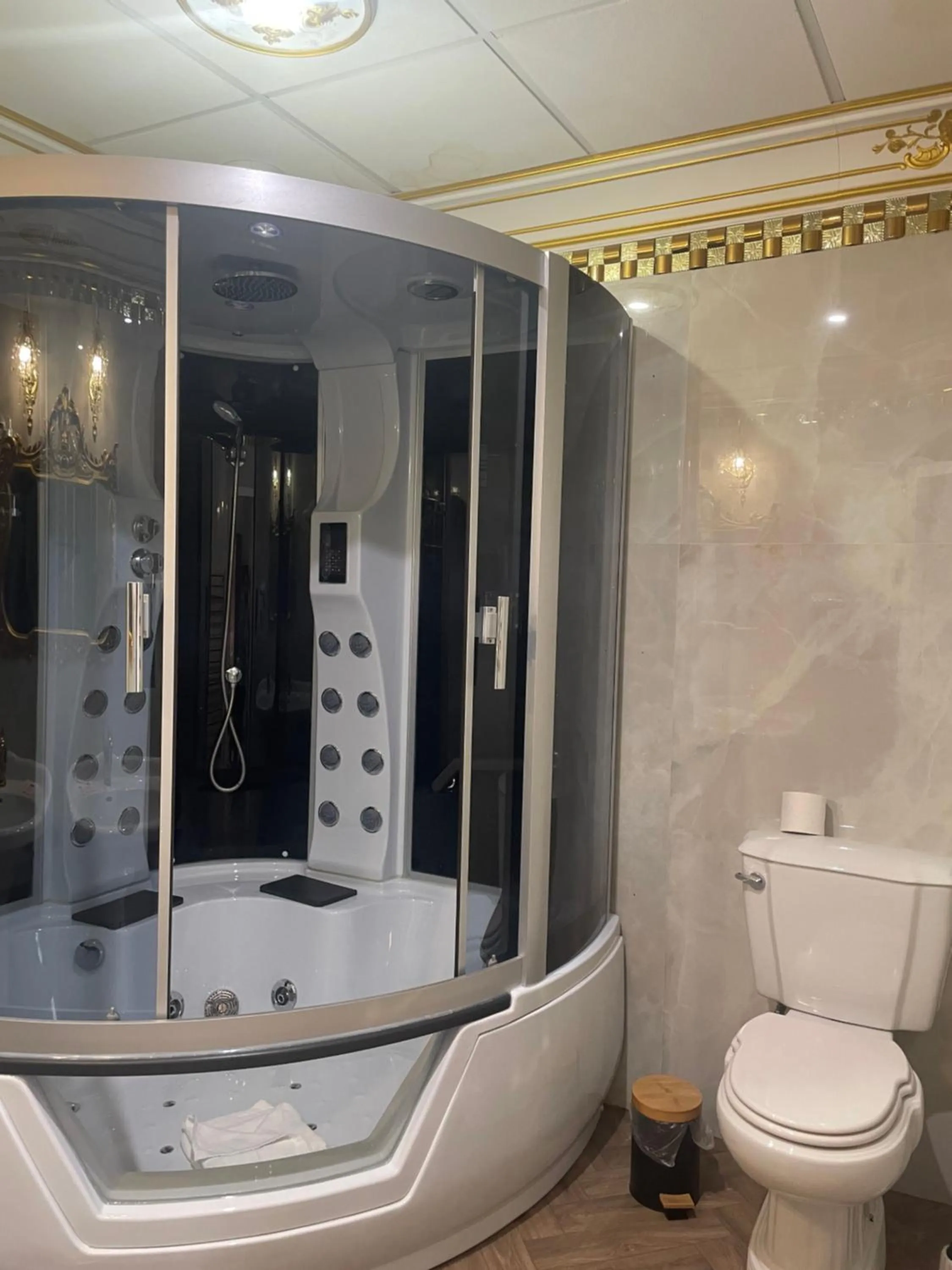 Bathroom in Suite Royale Maison de l'église du couvent